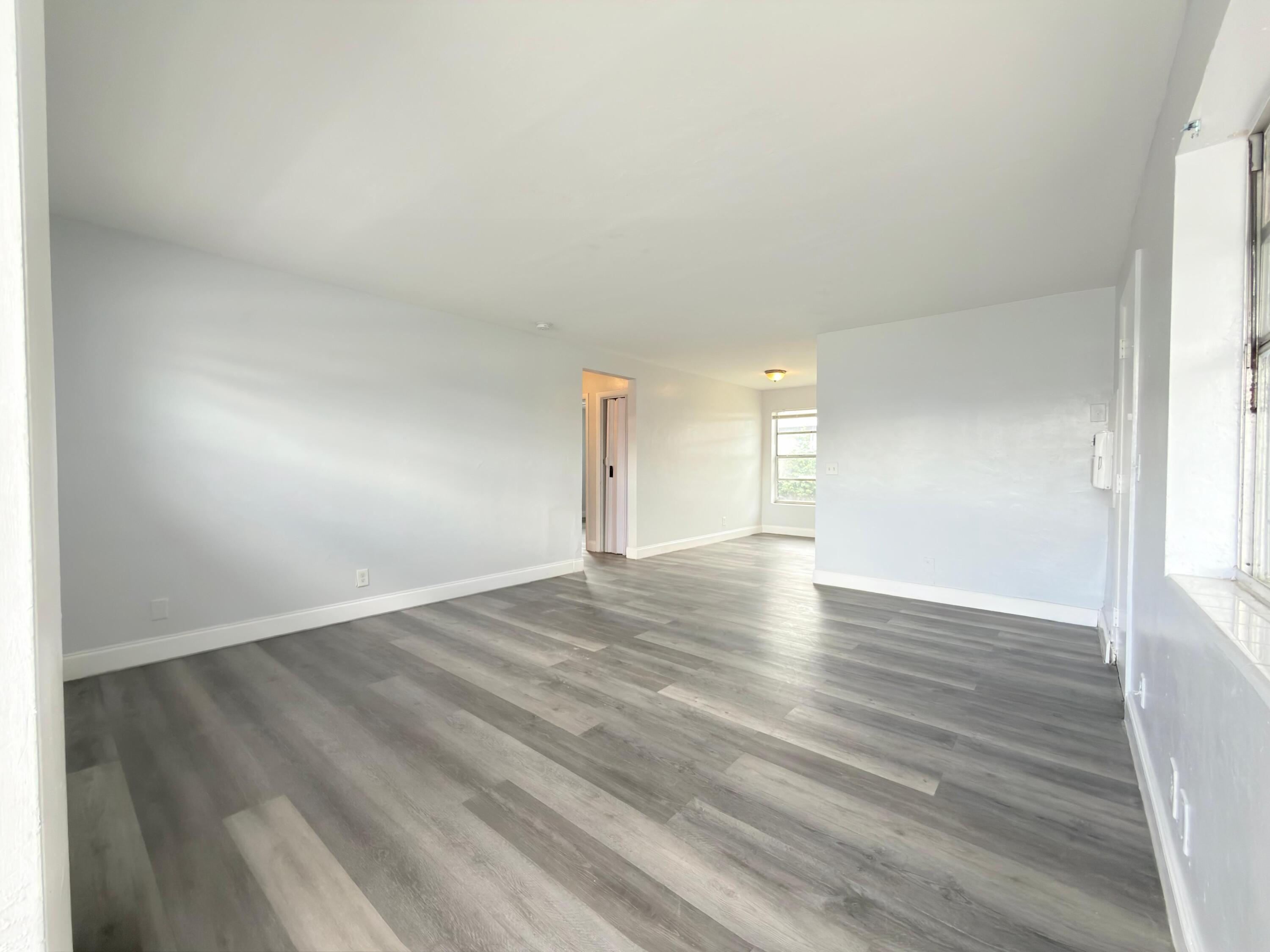 111 E 27TH Street 1, Riviera Beach, FL 33404, Riviera Beach - Photo 5