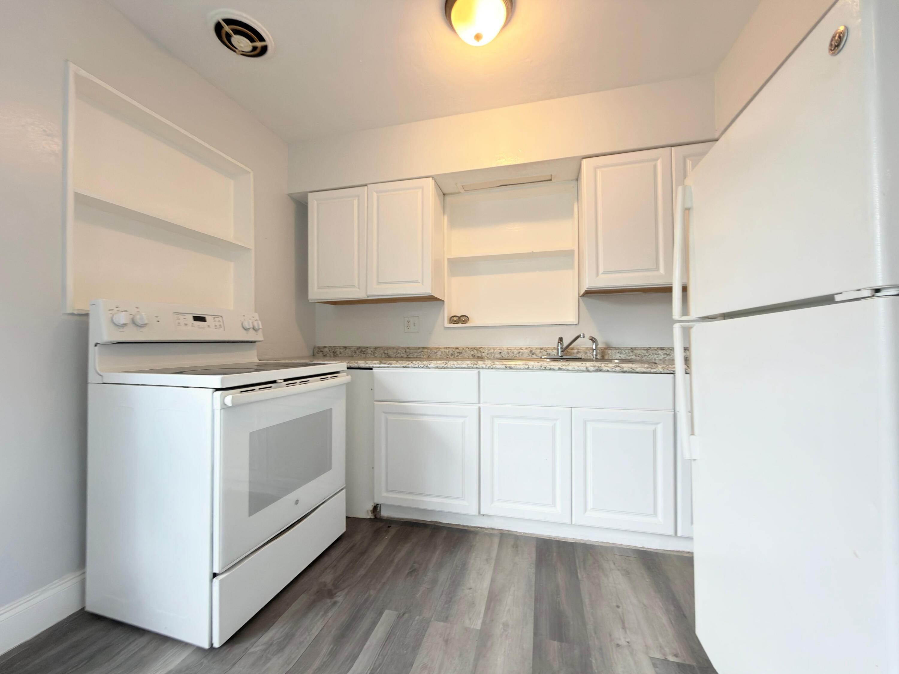 111 E 27TH Street 1, Riviera Beach, FL 33404, Riviera Beach - Photo 2