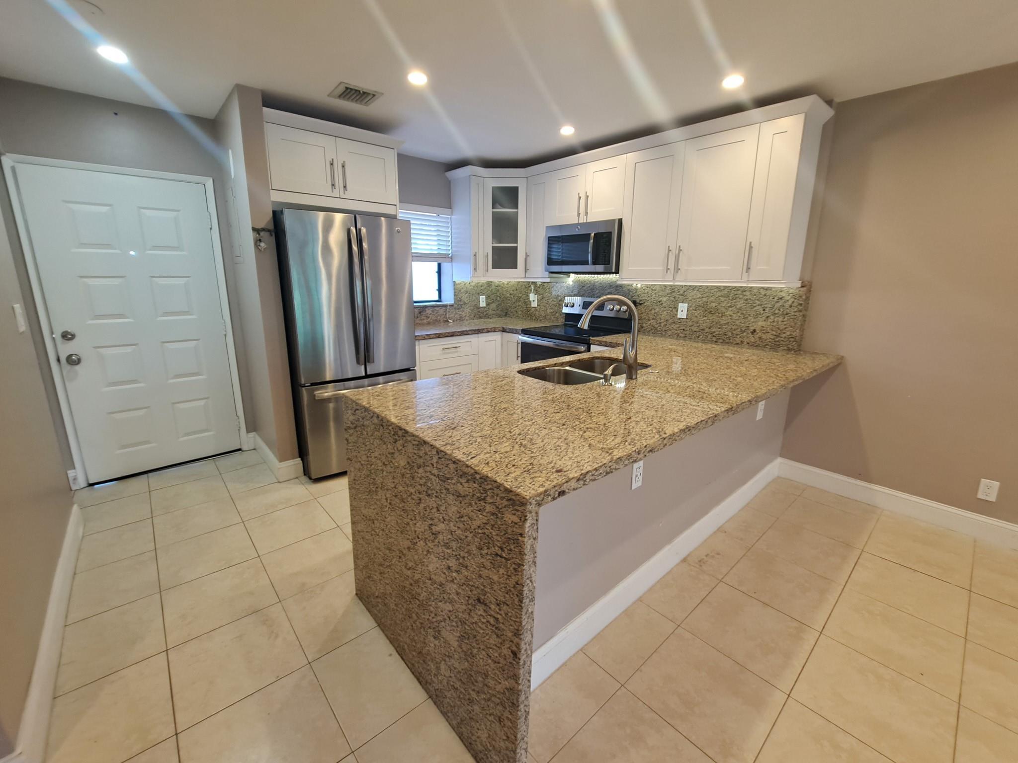 11441 NW 39 Court 320-3, Coral Springs, FL 33065, Coral Springs - Photo 3