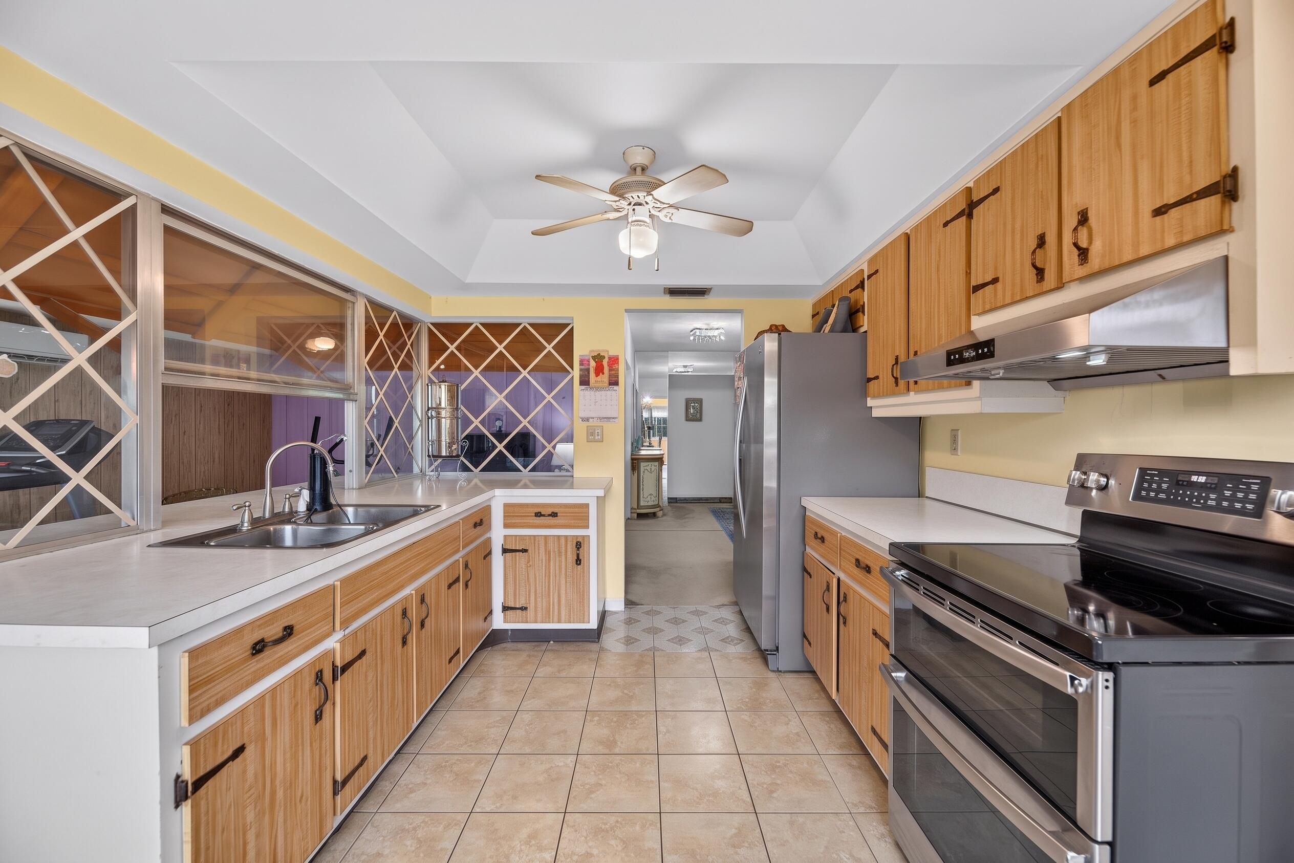 3550 NW 33RD Terrace W, Lauderdale Lakes, FL 33309, Lauderdale Lakes - Photo 3
