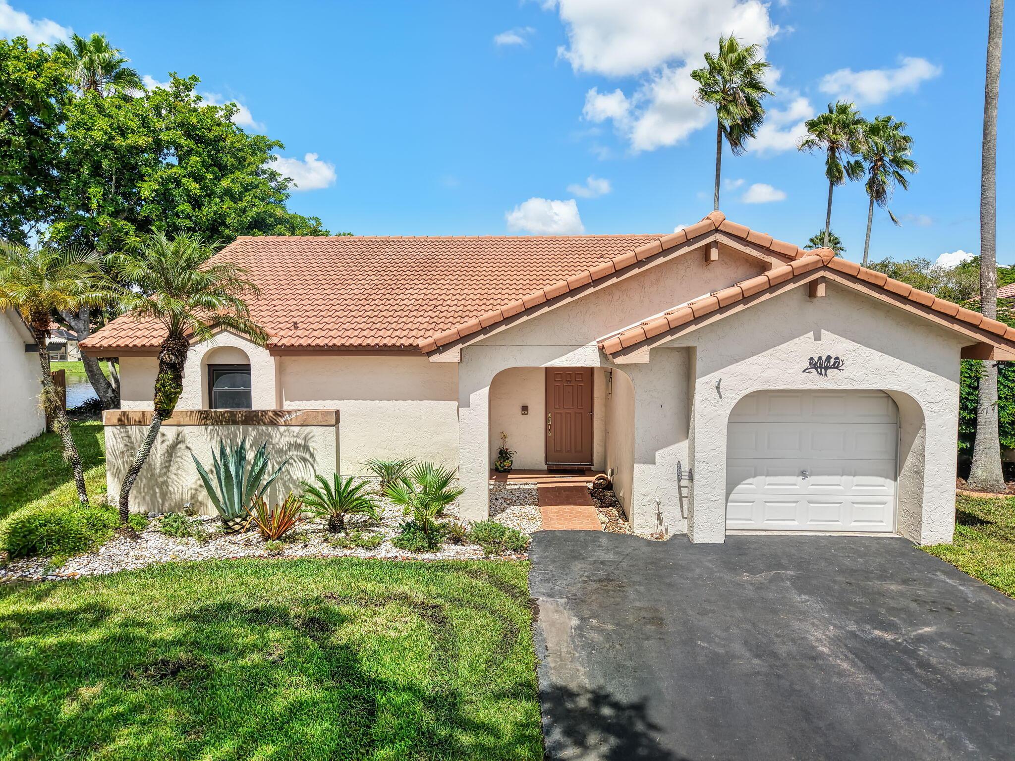 2067 Montpeliar, Weston, FL 33326, Weston - Photo 5