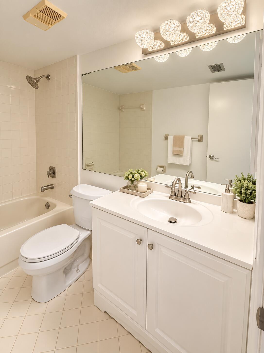 112 LAKE EMERALD Drive 203, Oakland Park, FL 33309, Oakland Park - Photo 4