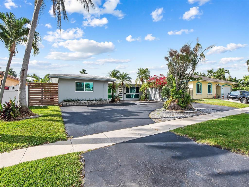 300 SE 10TH Street, Pompano Beach, FL 33060, Pompano Beach - Photo 3