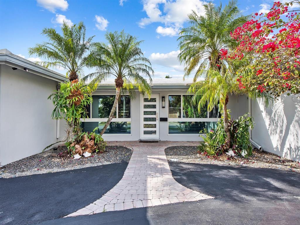 300 SE 10TH Street, Pompano Beach, FL 33060, Pompano Beach - Photo 2