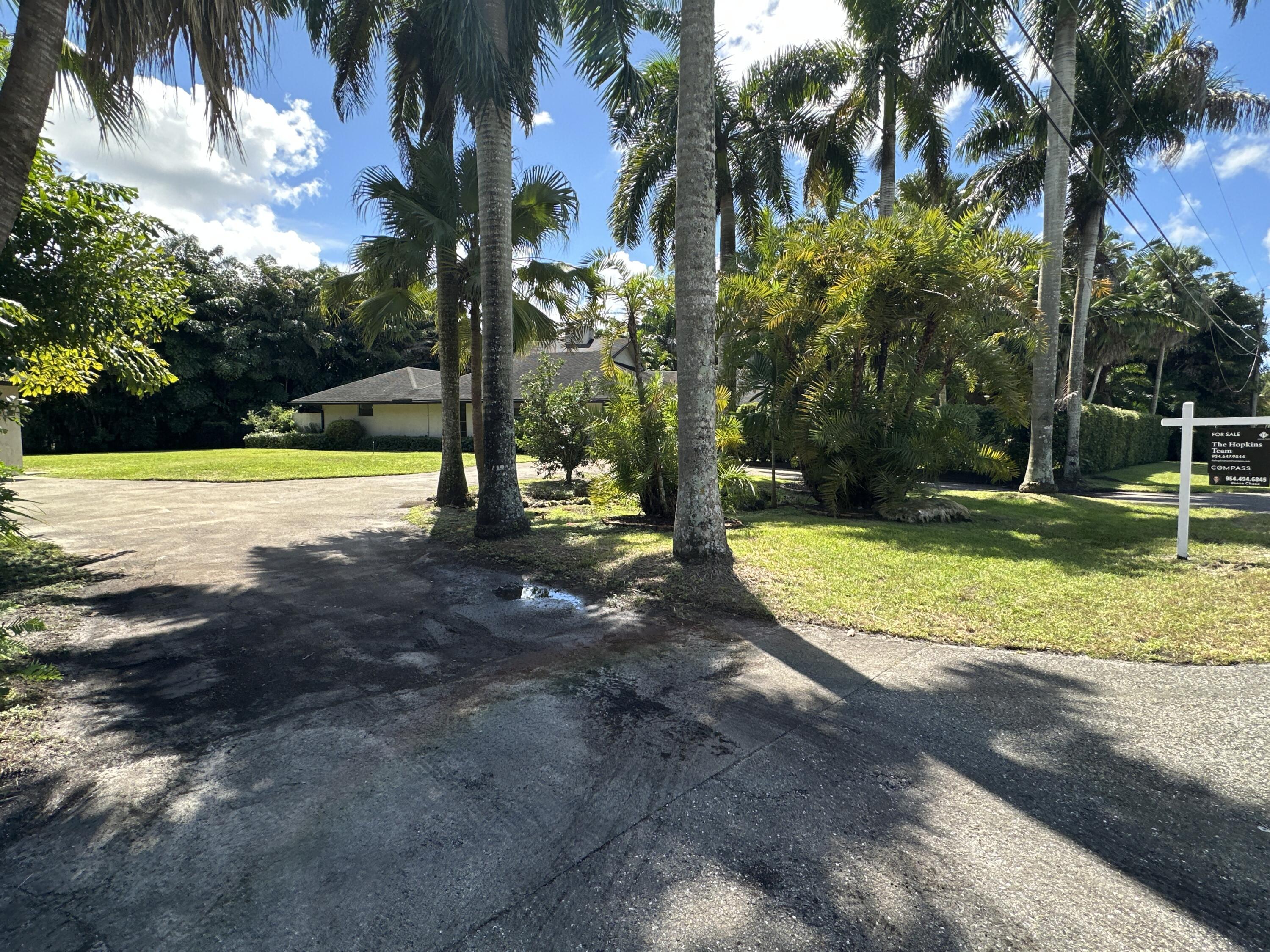 12320 NW 2ND Street, Plantation, FL 33325, Plantation - Photo 2