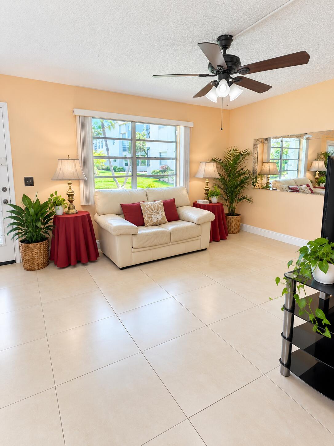 391 BURGUNDY I Avenue, Delray Beach, FL 33484, Delray Beach - Photo 5