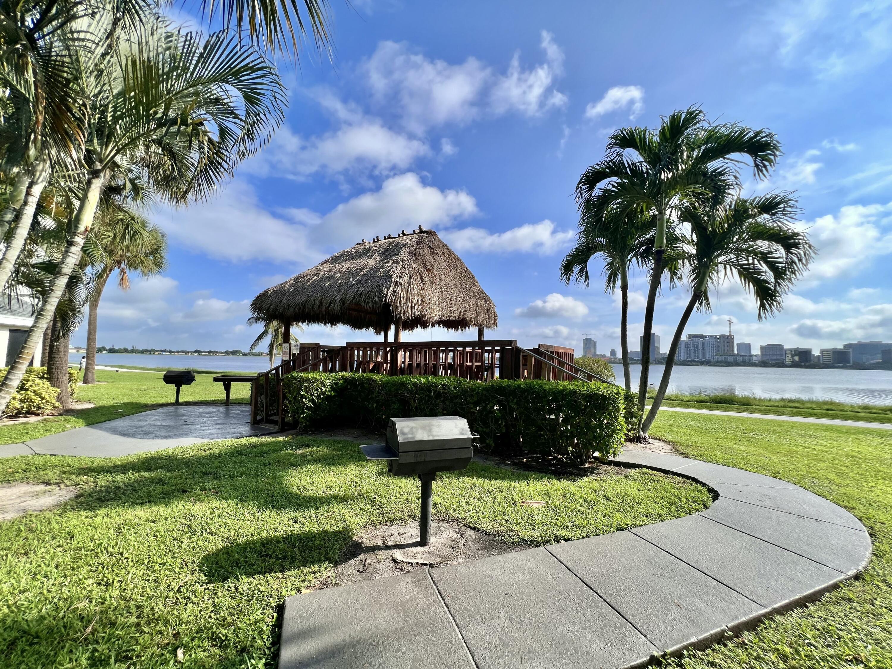724 EXECUTIVE CENTER Drive 36, West Palm Beach, FL 33401, West Palm Beach - Photo 5