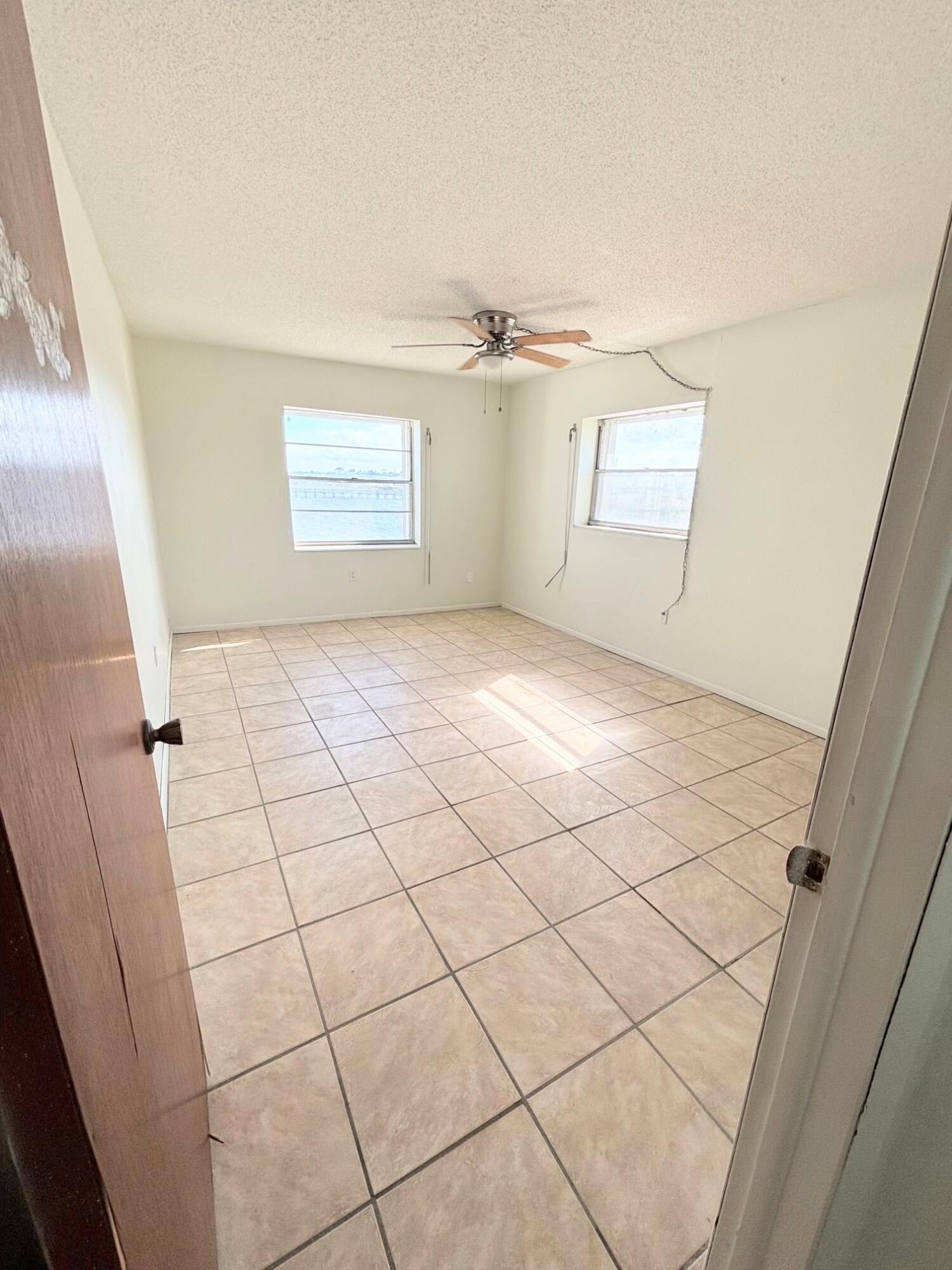190 E OLMSTEAD Drive F32, Titusville, FL 32780, Titusville - Photo 4