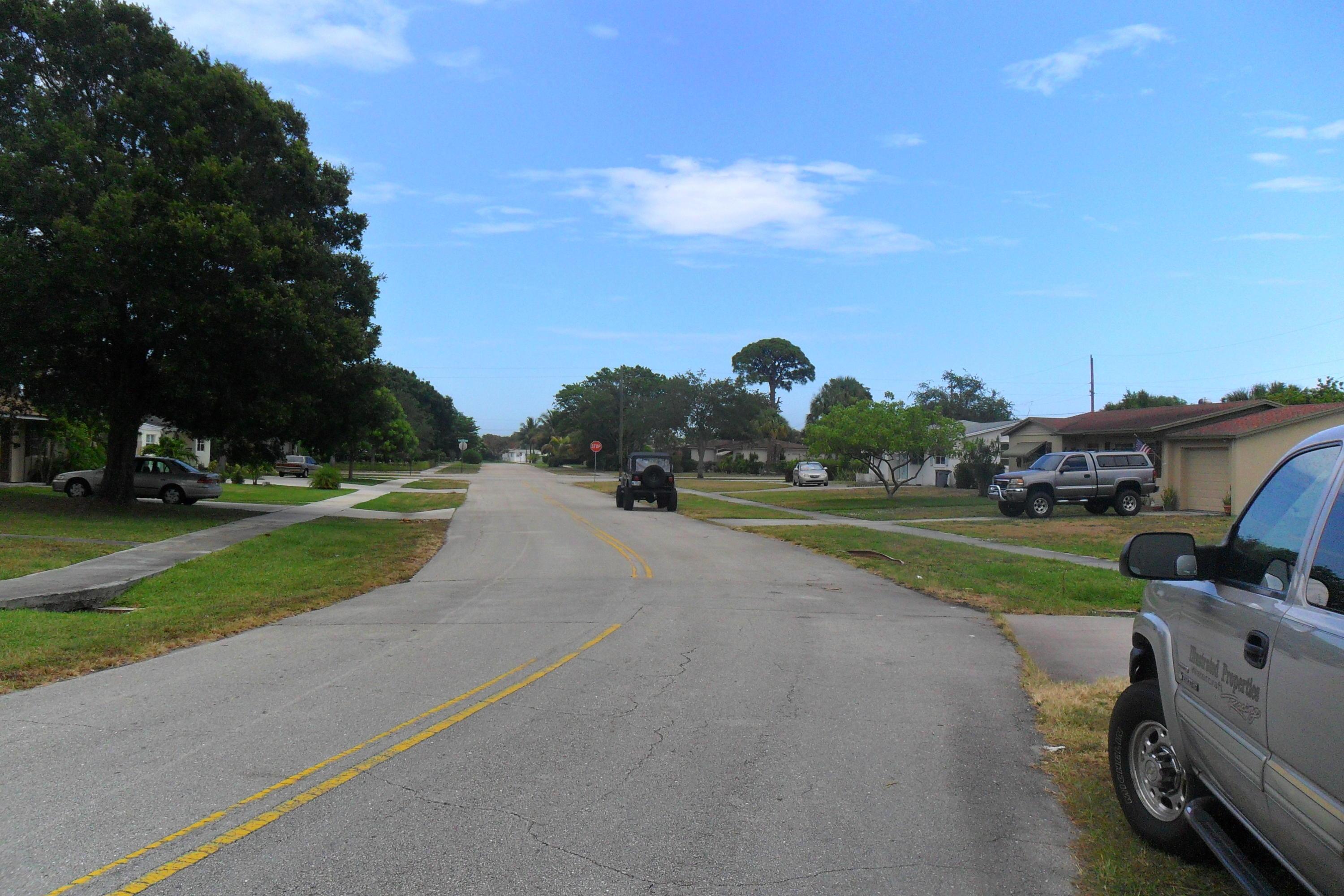 730 W ILEX Drive, Lake Park, FL 33403, Lake Park - Photo 3