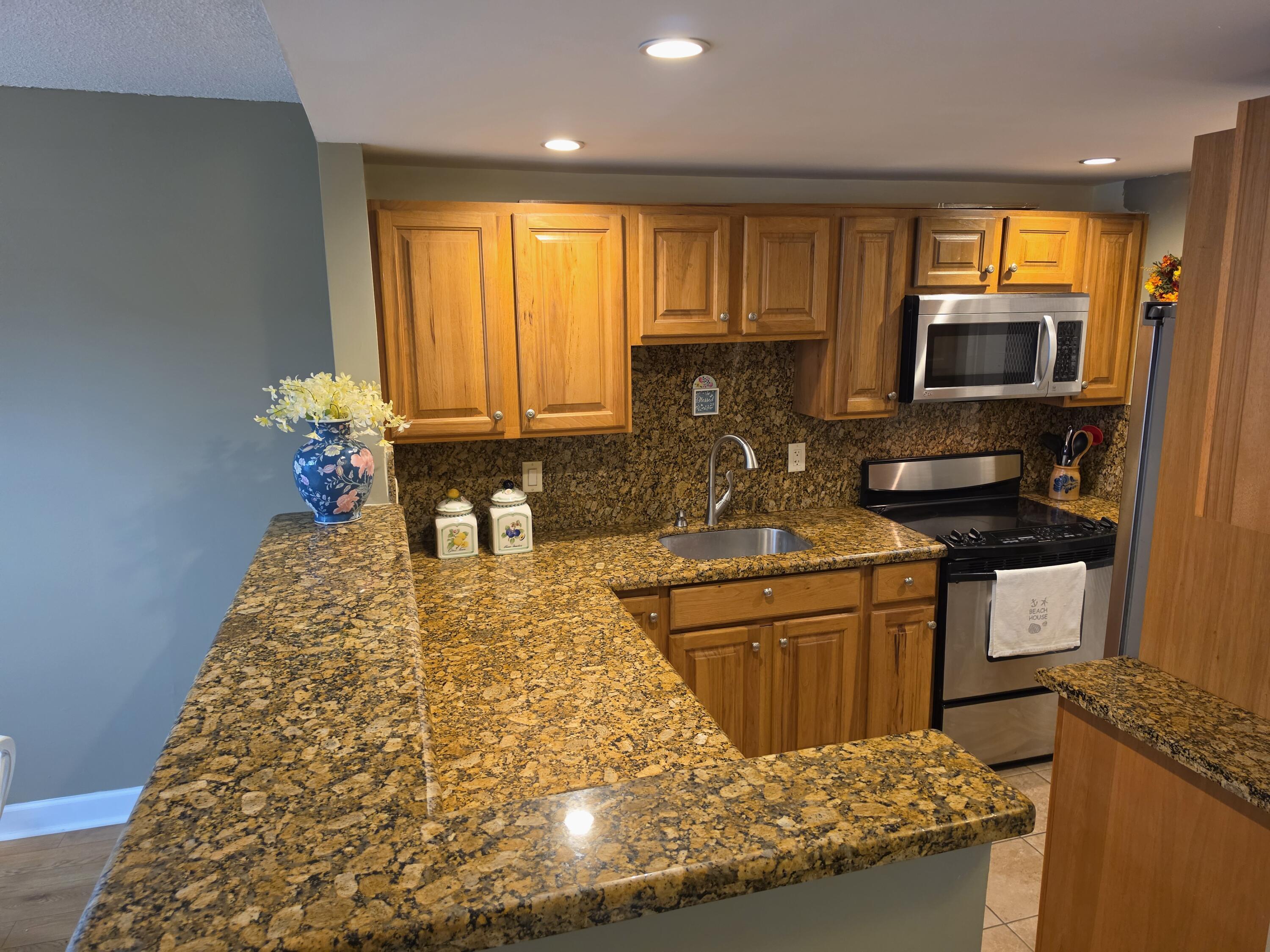 1040 SE 4TH Avenue 219, Deerfield Beach, FL 33441, Deerfield Beach - Photo 4