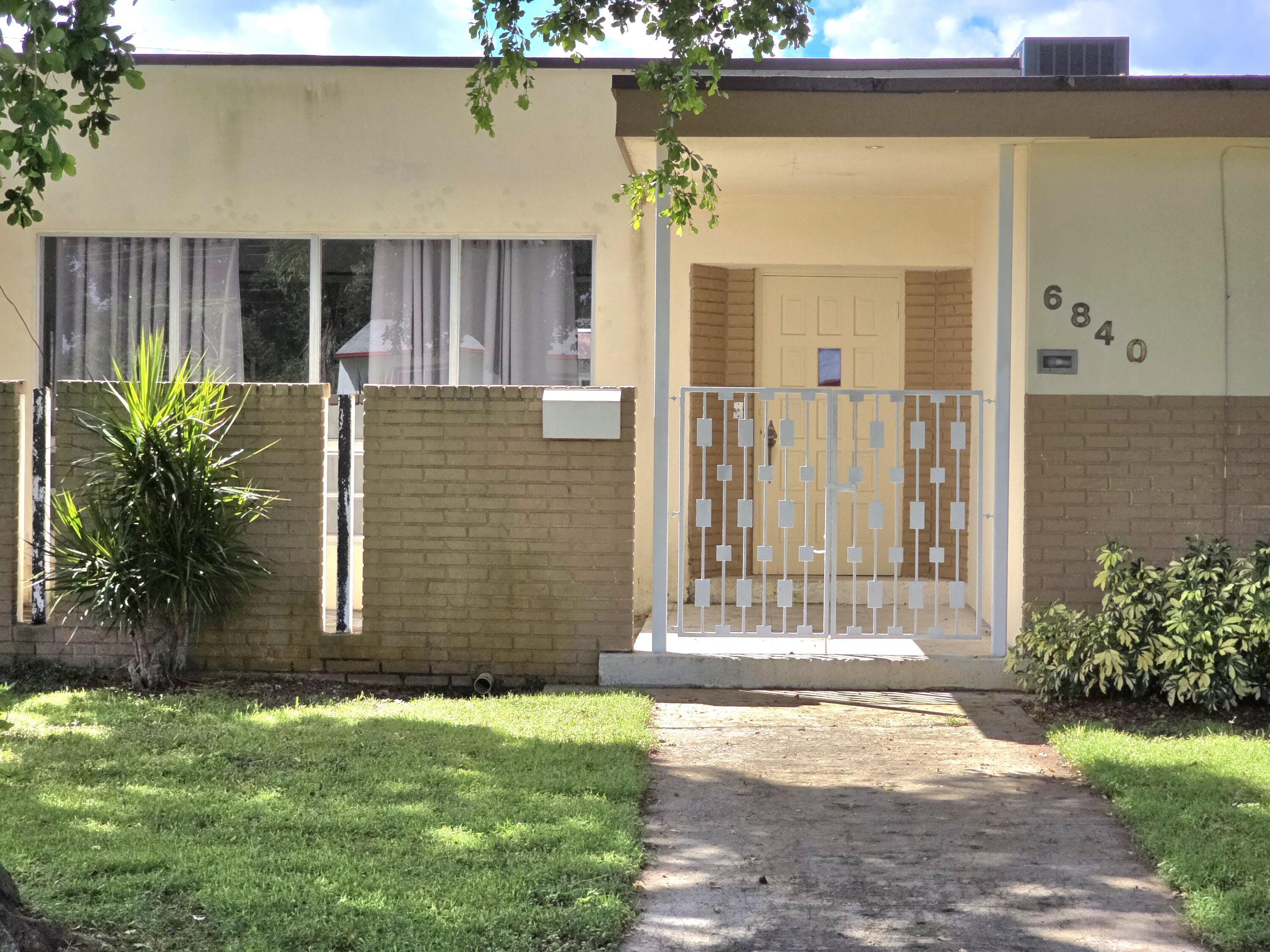 6840 SW 16th Street, Pembroke Pines, FL 33023, Pembroke Pines - Photo 4