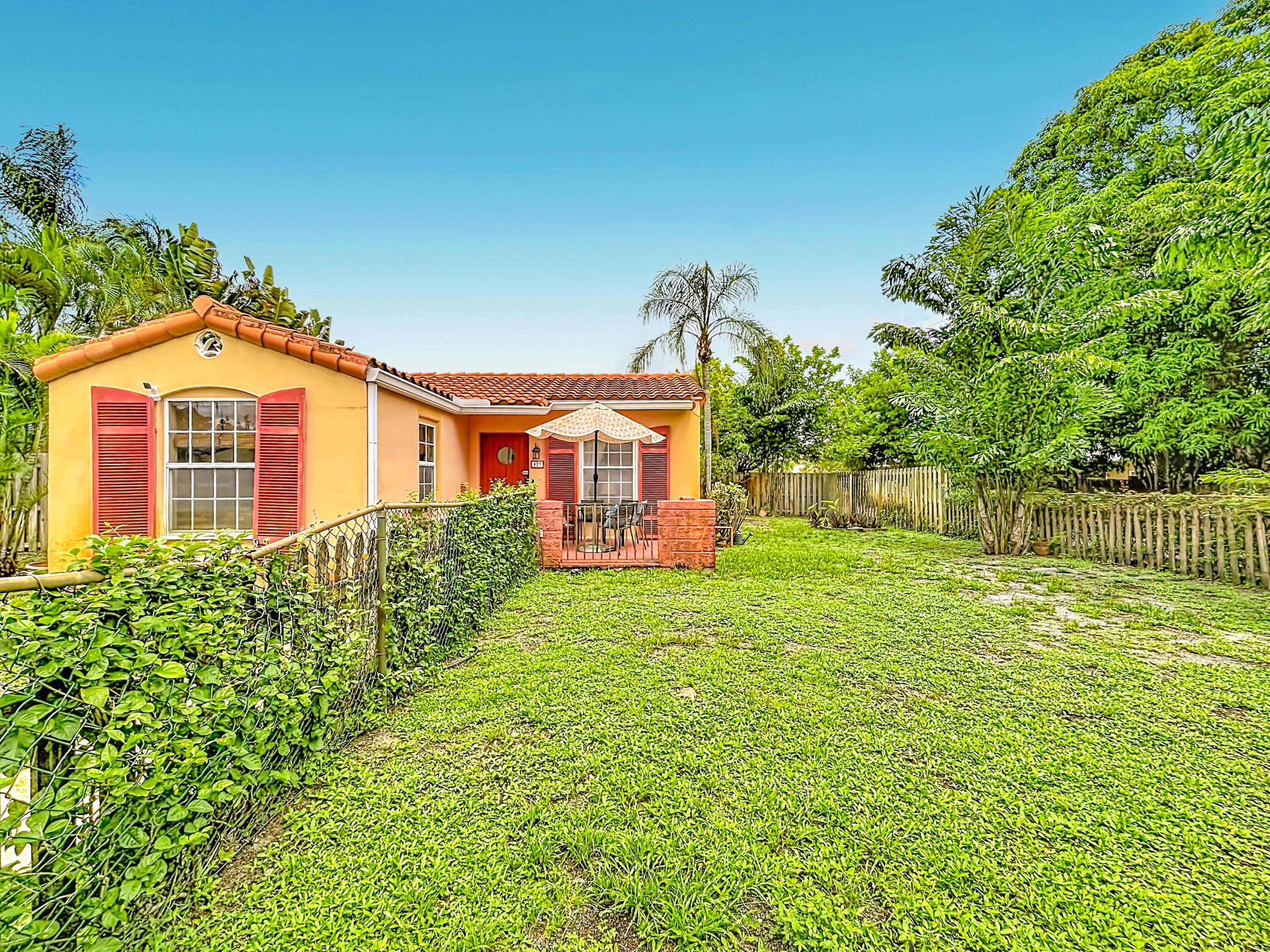 427 37TH Street, West Palm Beach, FL 33407, West Palm Beach