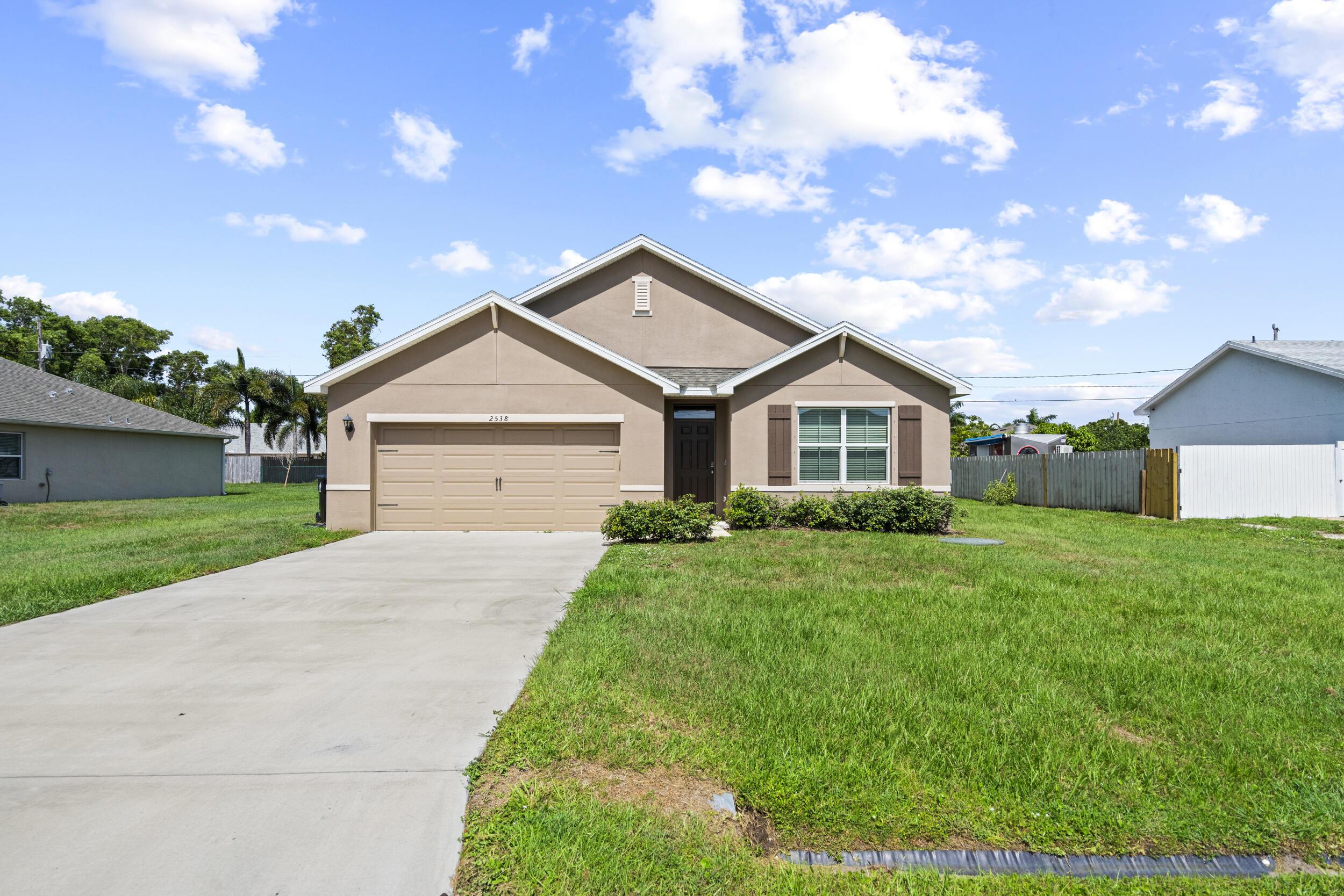 2538 SE Rock Springs Drive, Port St. Lucie, FL 34952, Port St. Lucie - Photo 4
