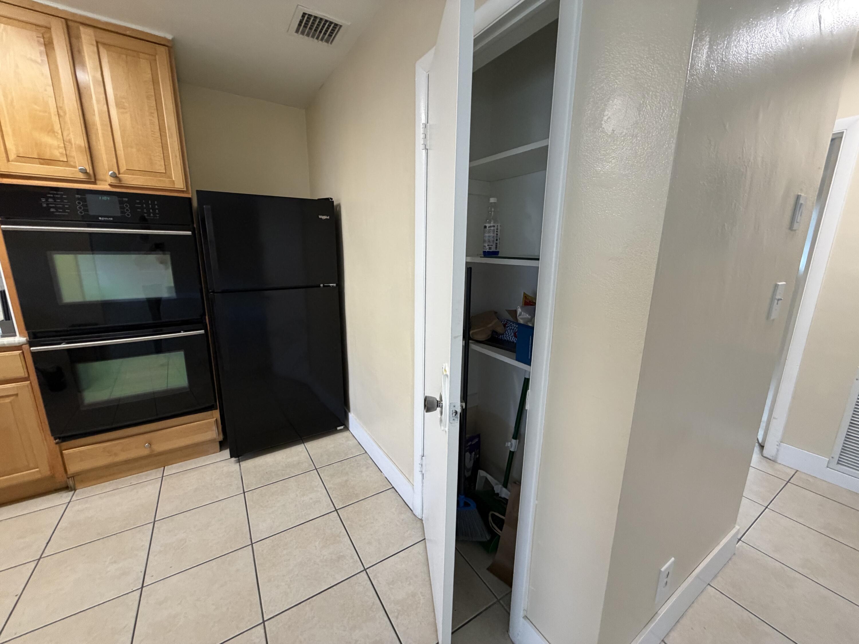 905 SE 15TH Street 2, Fort Lauderdale, FL 33316, Fort Lauderdale - Photo 5