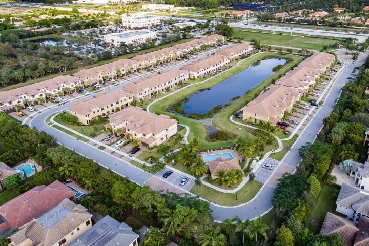 10199 WELLINGTON PARC Drive, Wellington, FL 33449, Wellington - Photo 5