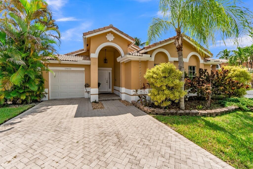 15466 SW 143RD Terrace, Miami, FL 33196, Miami - Photo 4