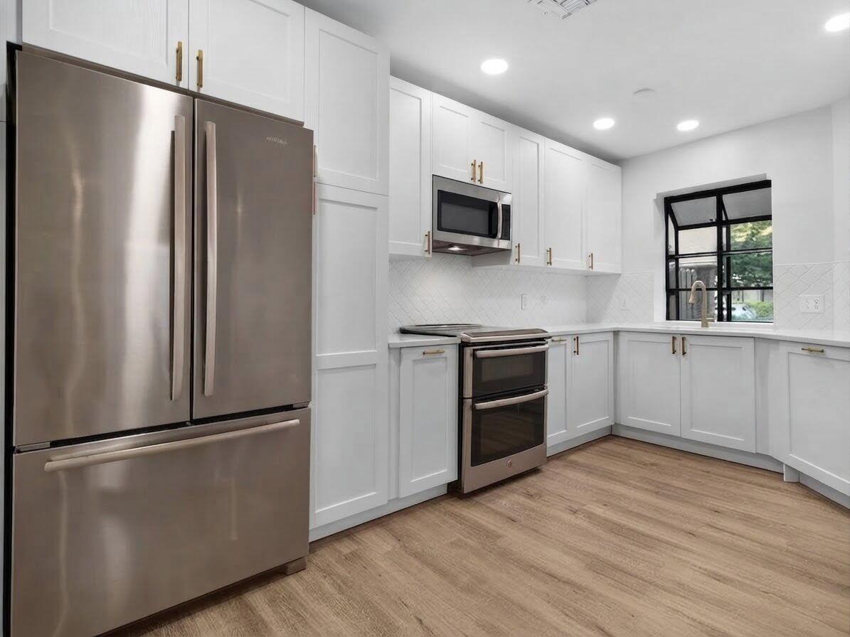 5250 EUROPA Drive B, Boynton Beach, FL 33437, Boynton Beach