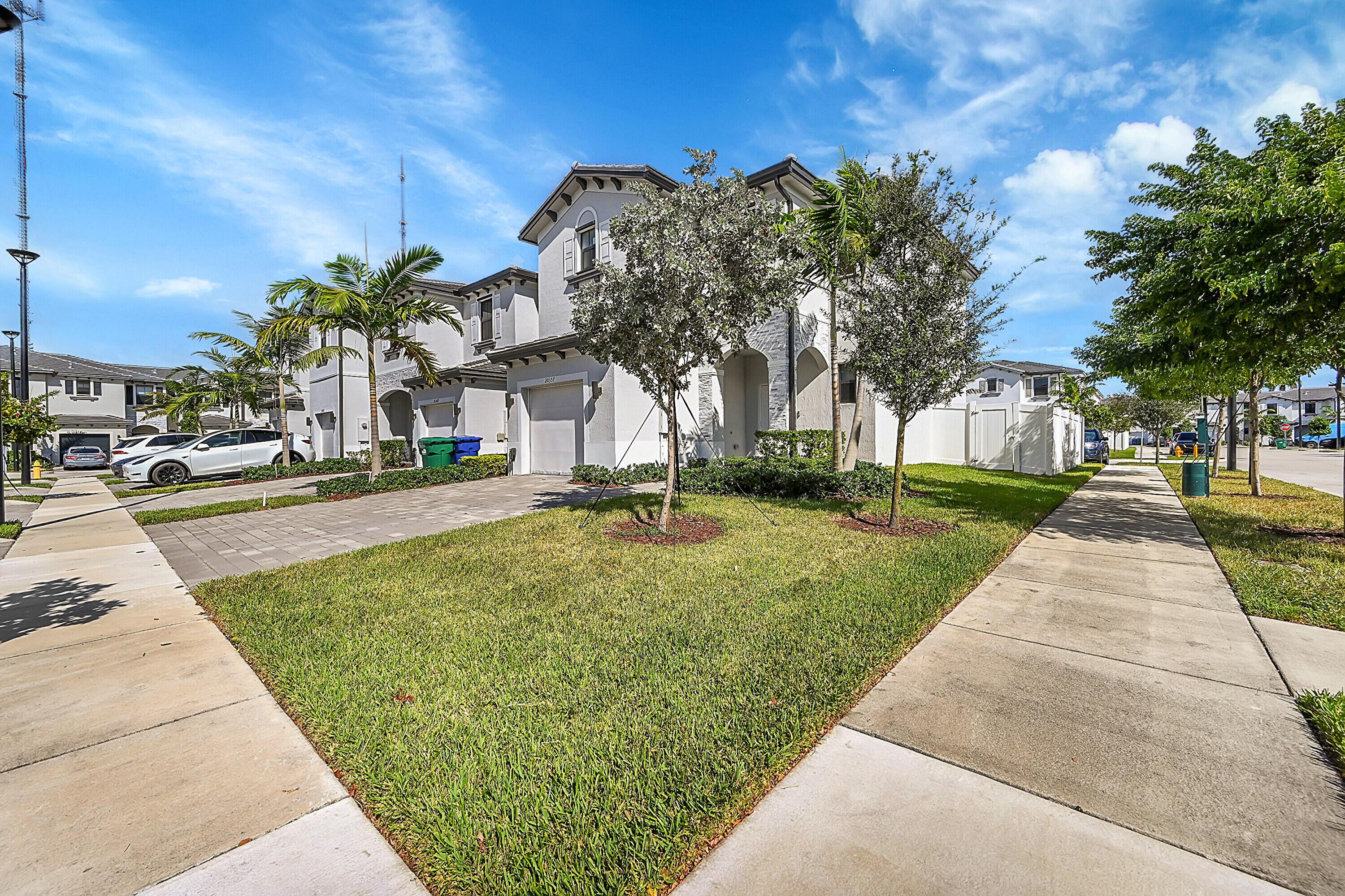 20357 NW 4TH Path, Miami Gardens, FL 33169, Miami Gardens - Photo 2