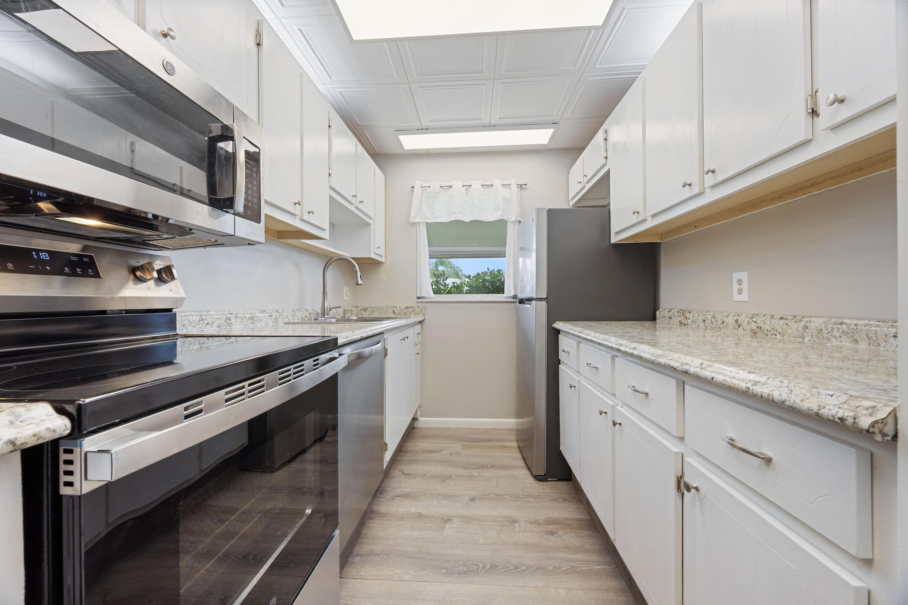 355 MAIN Boulevard C, Boynton Beach, FL 33435, Boynton Beach - Photo 5