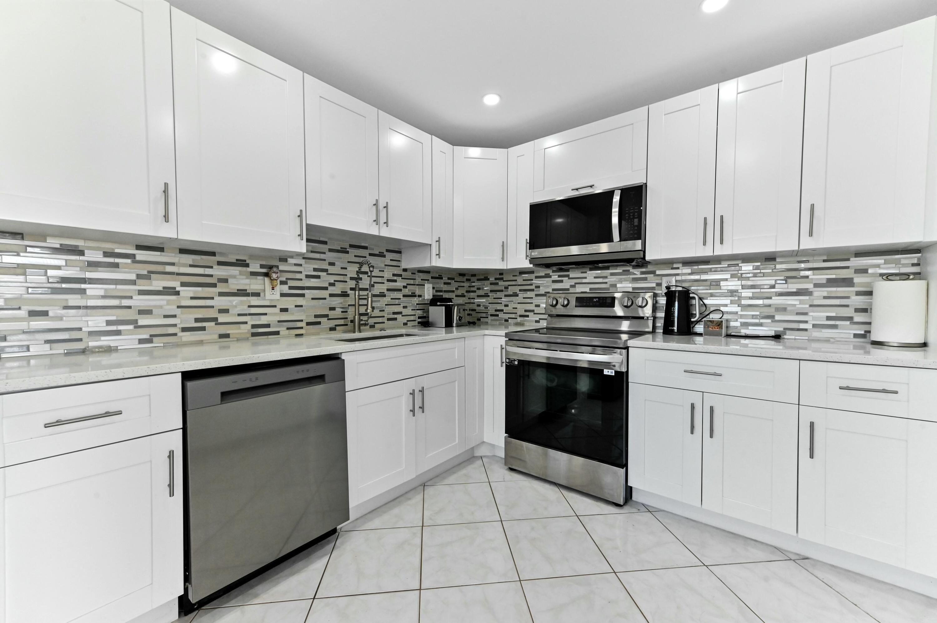 528 Burgundy K Avenue, Delray Beach, FL 33484, Delray Beach