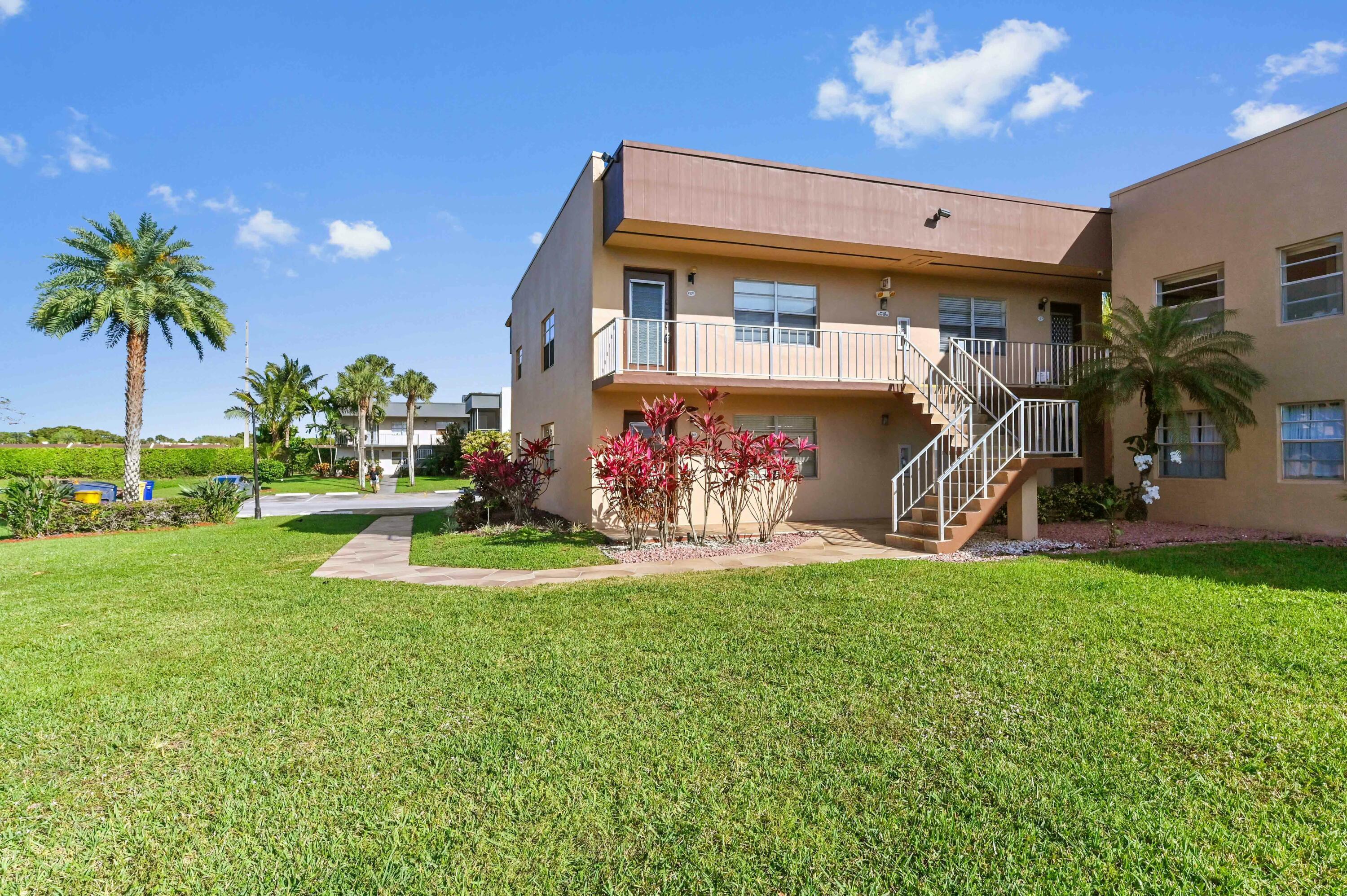 528 Burgundy K Avenue, Delray Beach, FL 33484, Delray Beach - Photo 3
