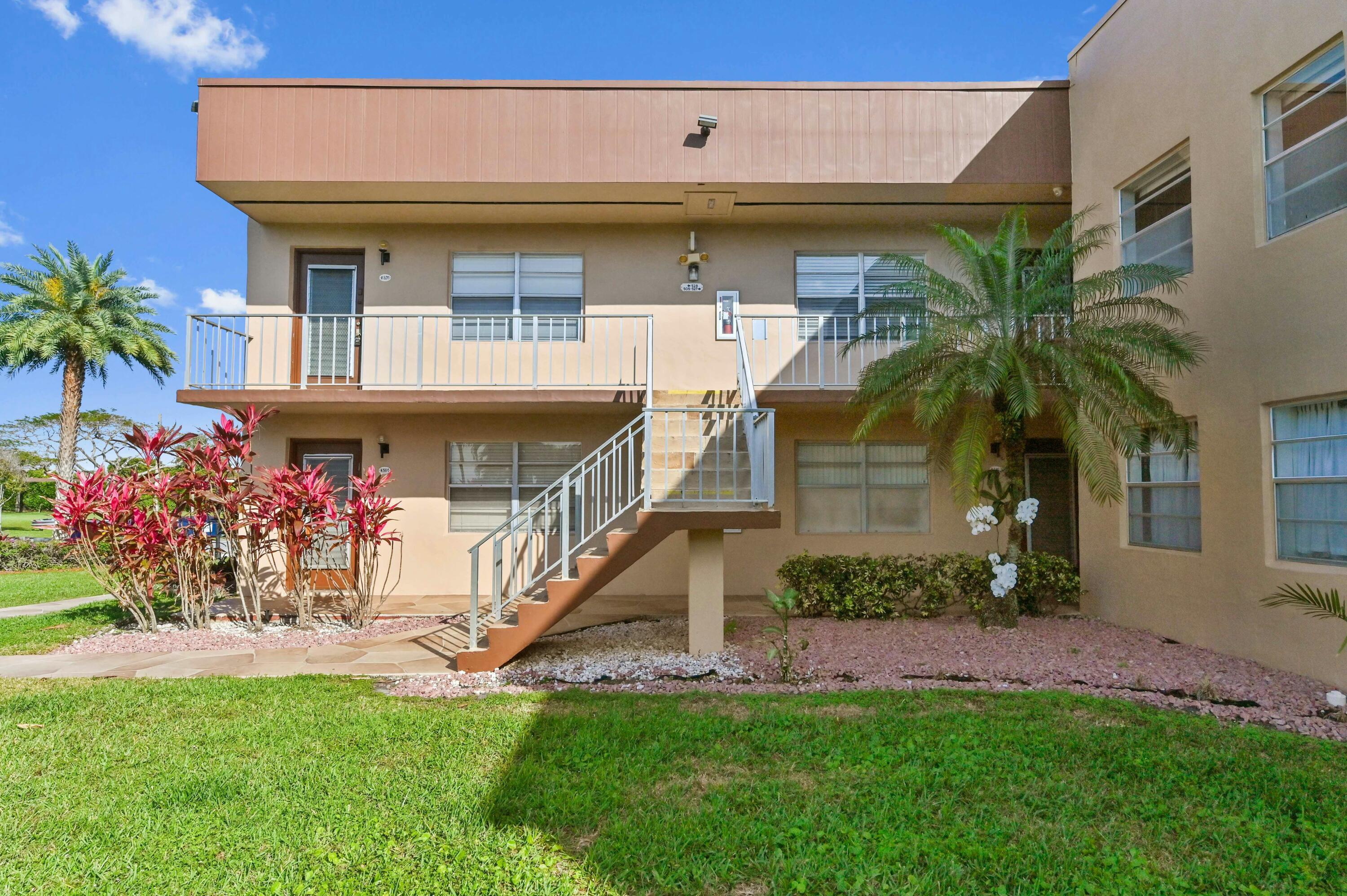 528 Burgundy K Avenue, Delray Beach, FL 33484, Delray Beach - Photo 4