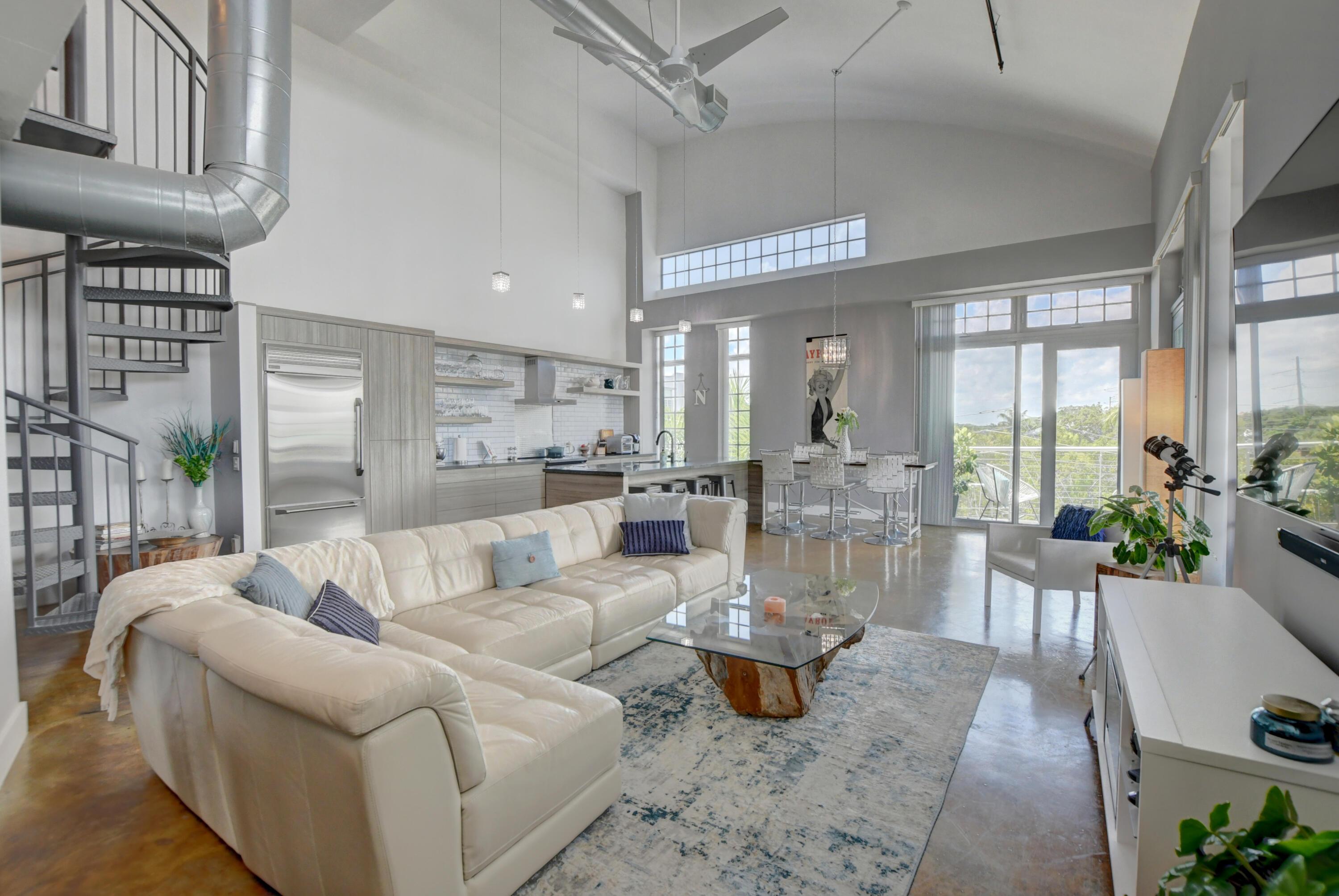 185 NE 4TH Avenue 301, Delray Beach, FL 33483, Delray Beach - Photo 2