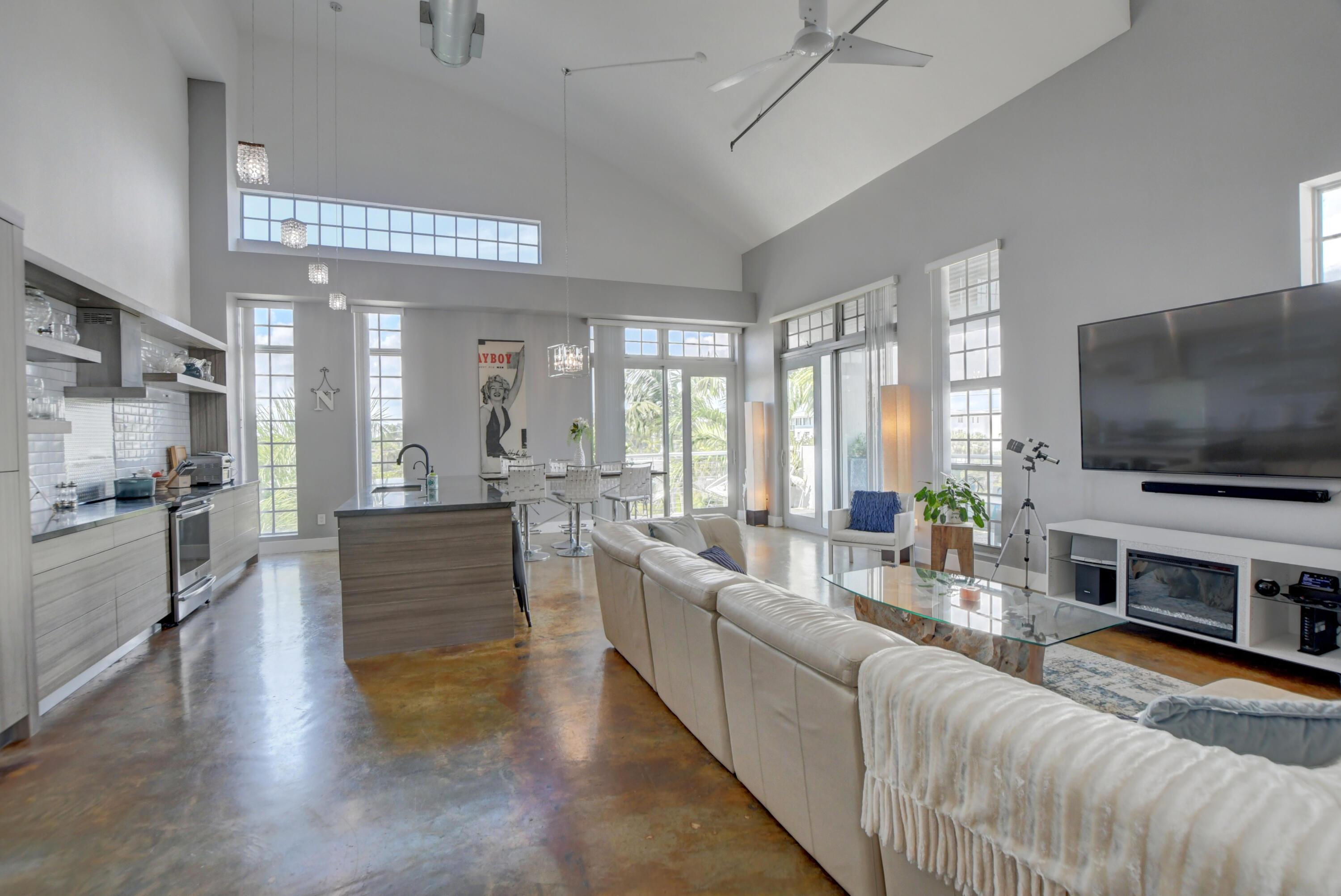 185 NE 4TH Avenue 301, Delray Beach, FL 33483, Delray Beach - Photo 3