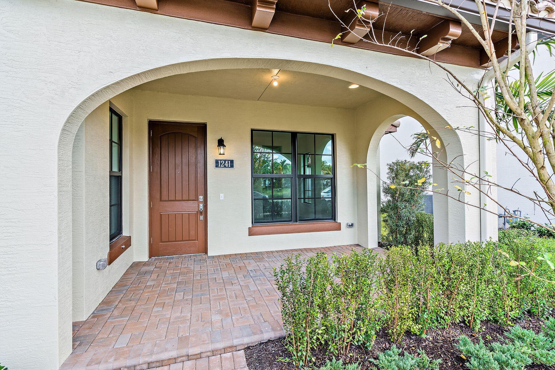 1241 Faulkner Terrace, Palm Beach Gardens, FL 33418, Palm Beach Gardens - Photo 4