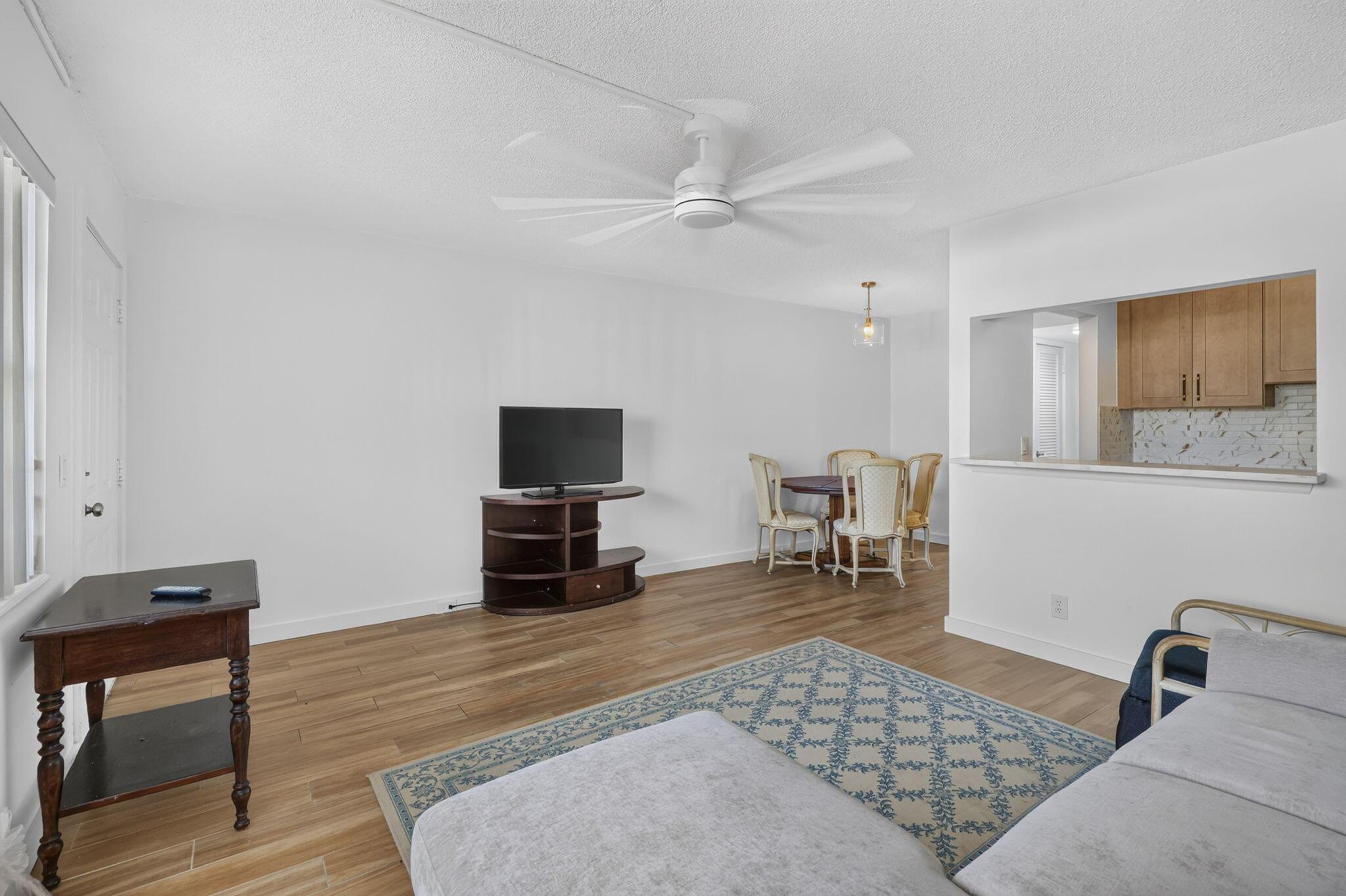 332 NORTHAMPTON Q, West Palm Beach, FL 33417, West Palm Beach - Photo 4