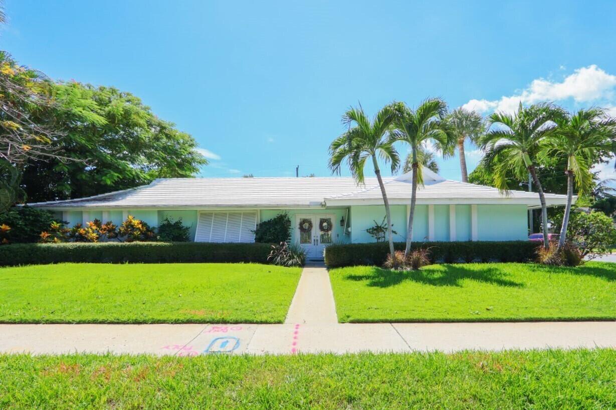 222 33RD Street, West Palm Beach, FL 33407, West Palm Beach