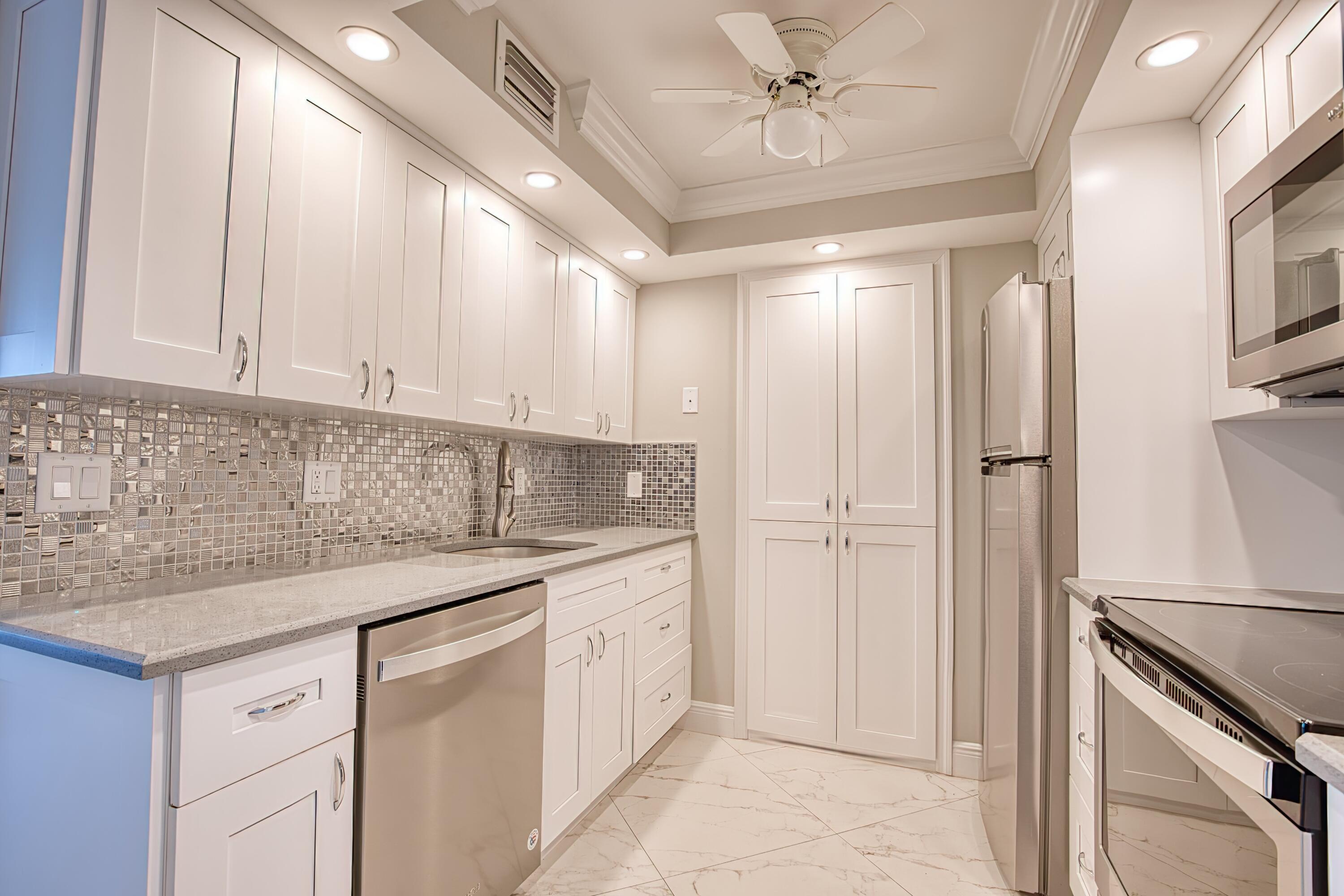 111 Briny Avenue 610, Pompano Beach, FL 33062, Pompano Beach - Photo 3