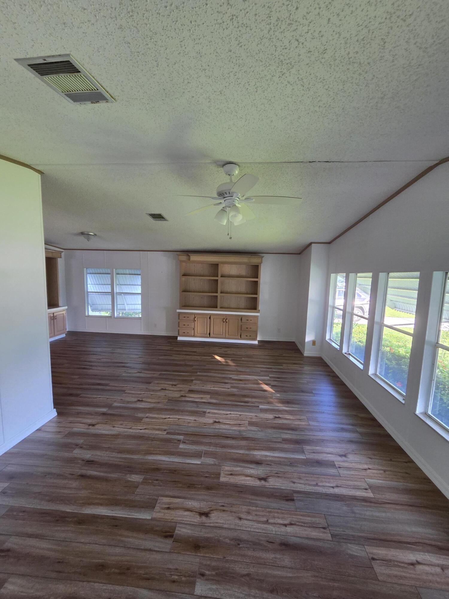 8372 Gallberry Circle, Port St. Lucie, FL 34952, Port St. Lucie - Photo 3