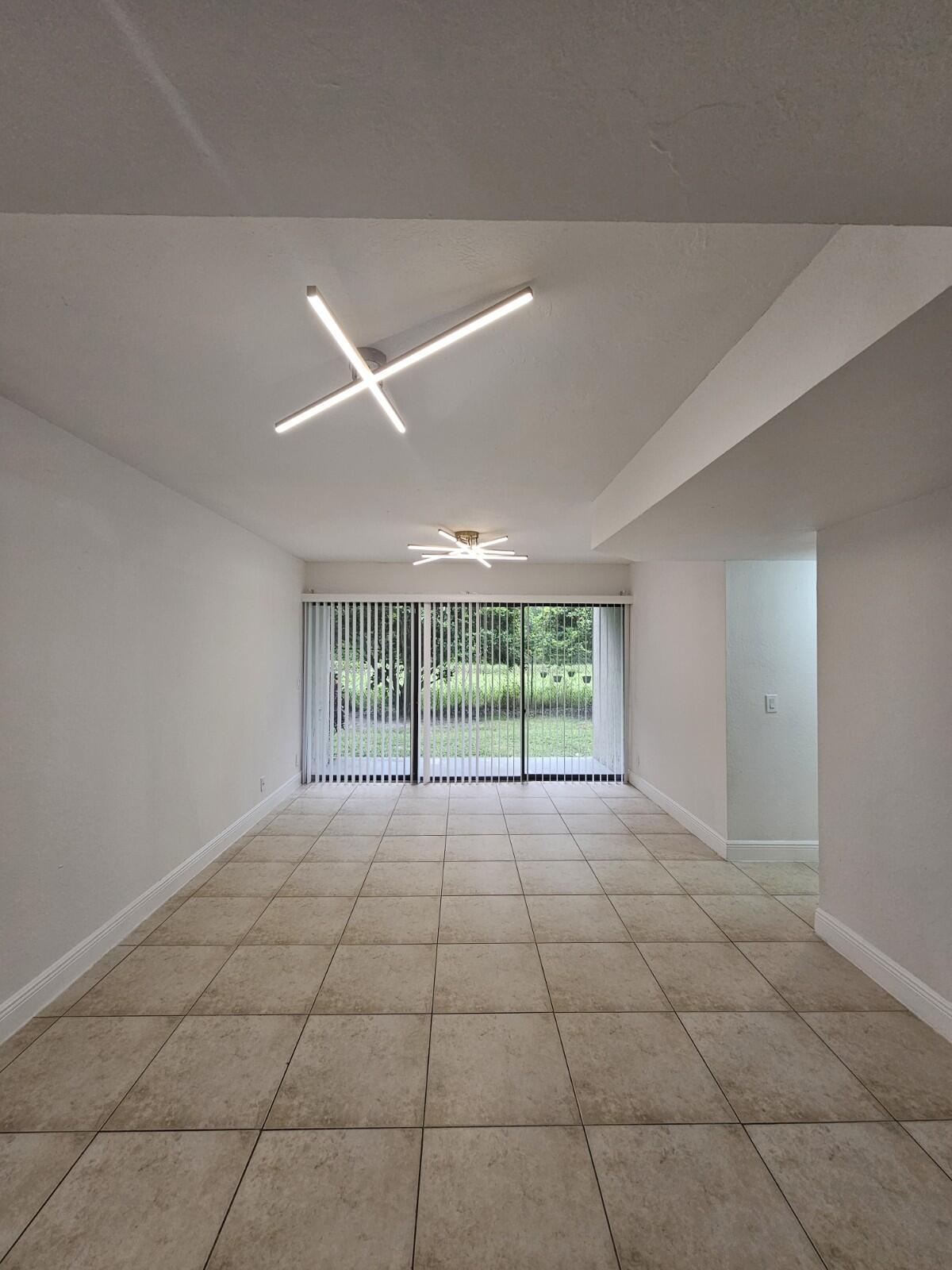 1581 WINDORAH Way B, West Palm Beach, FL 33411, West Palm Beach - Photo 2