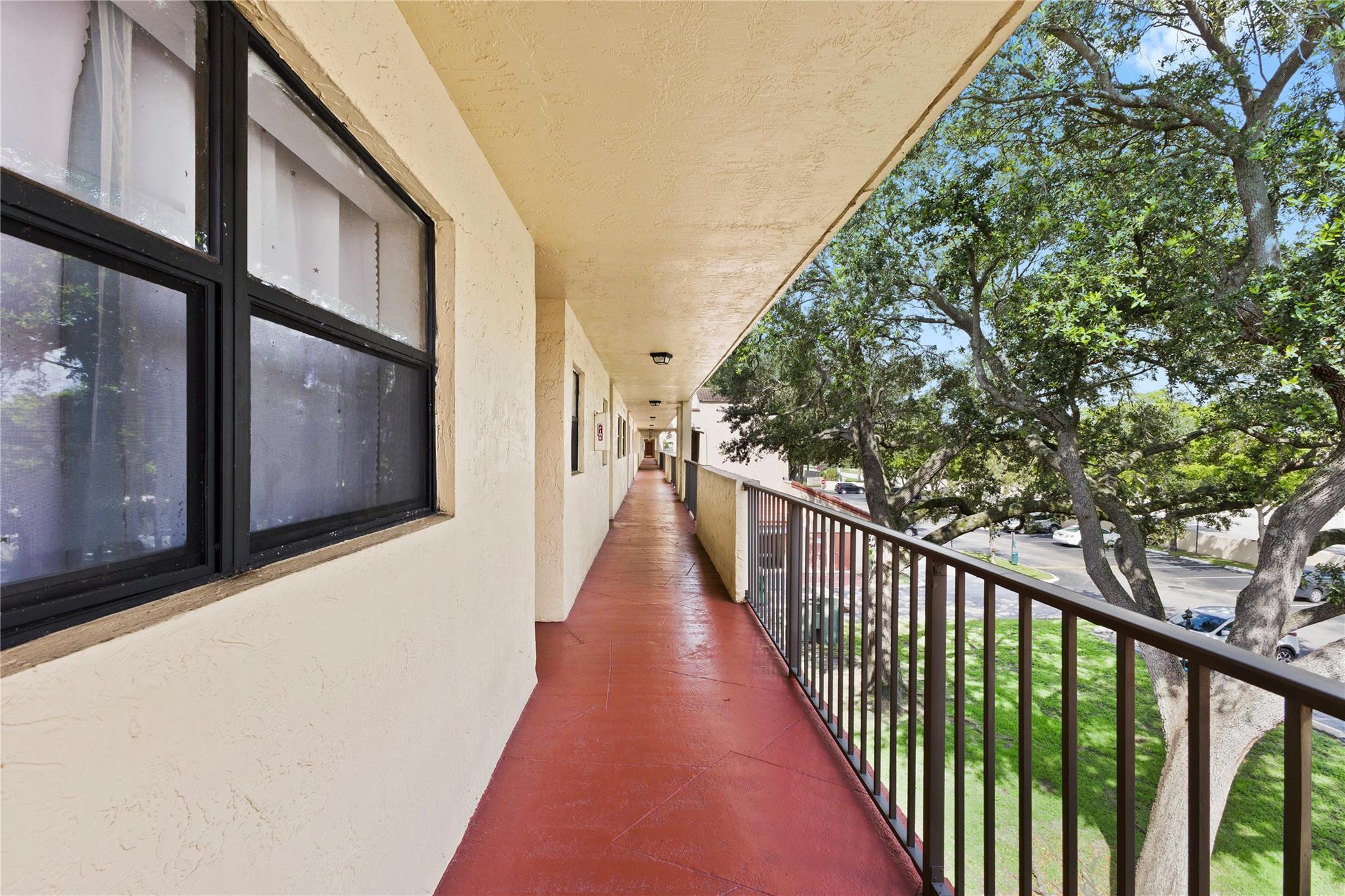 3199 FOXCROFT Road 304, Miramar, FL 33025, Miramar - Photo 2