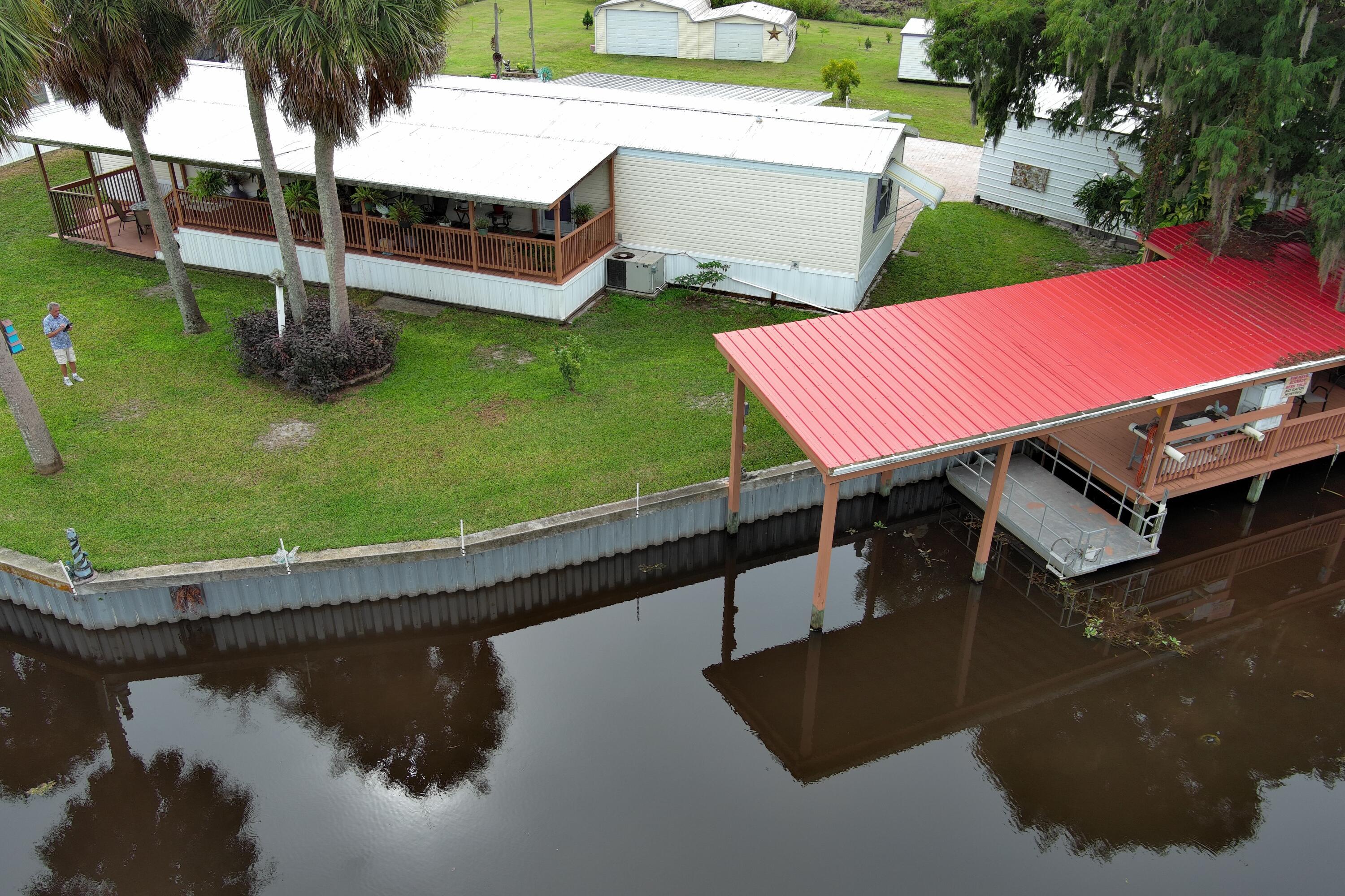 1012 Perch Street, Okeechobee, FL 34974, Okeechobee - Photo 2