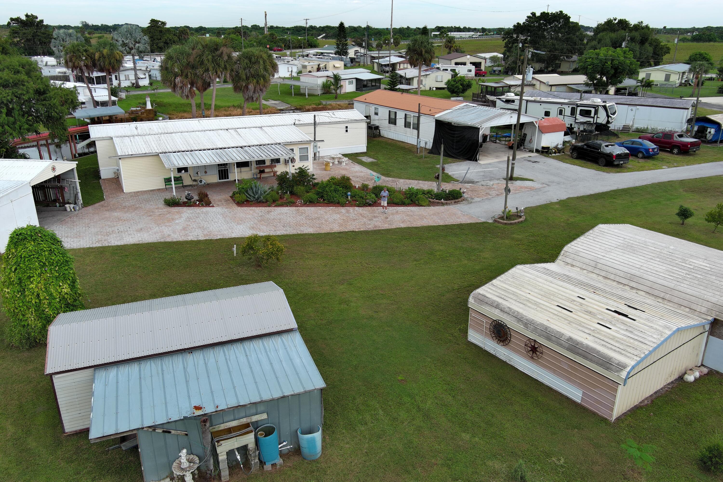 1012 Perch Street, Okeechobee, FL 34974, Okeechobee - Photo 5