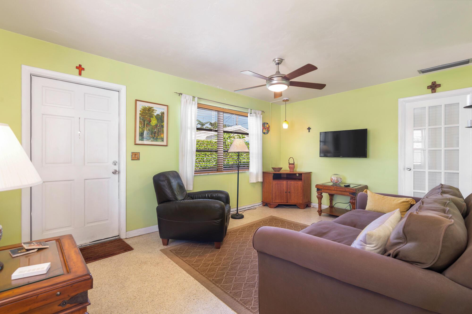 217 Pine Terrace, West Palm Beach, FL 33405, West Palm Beach - Photo 4