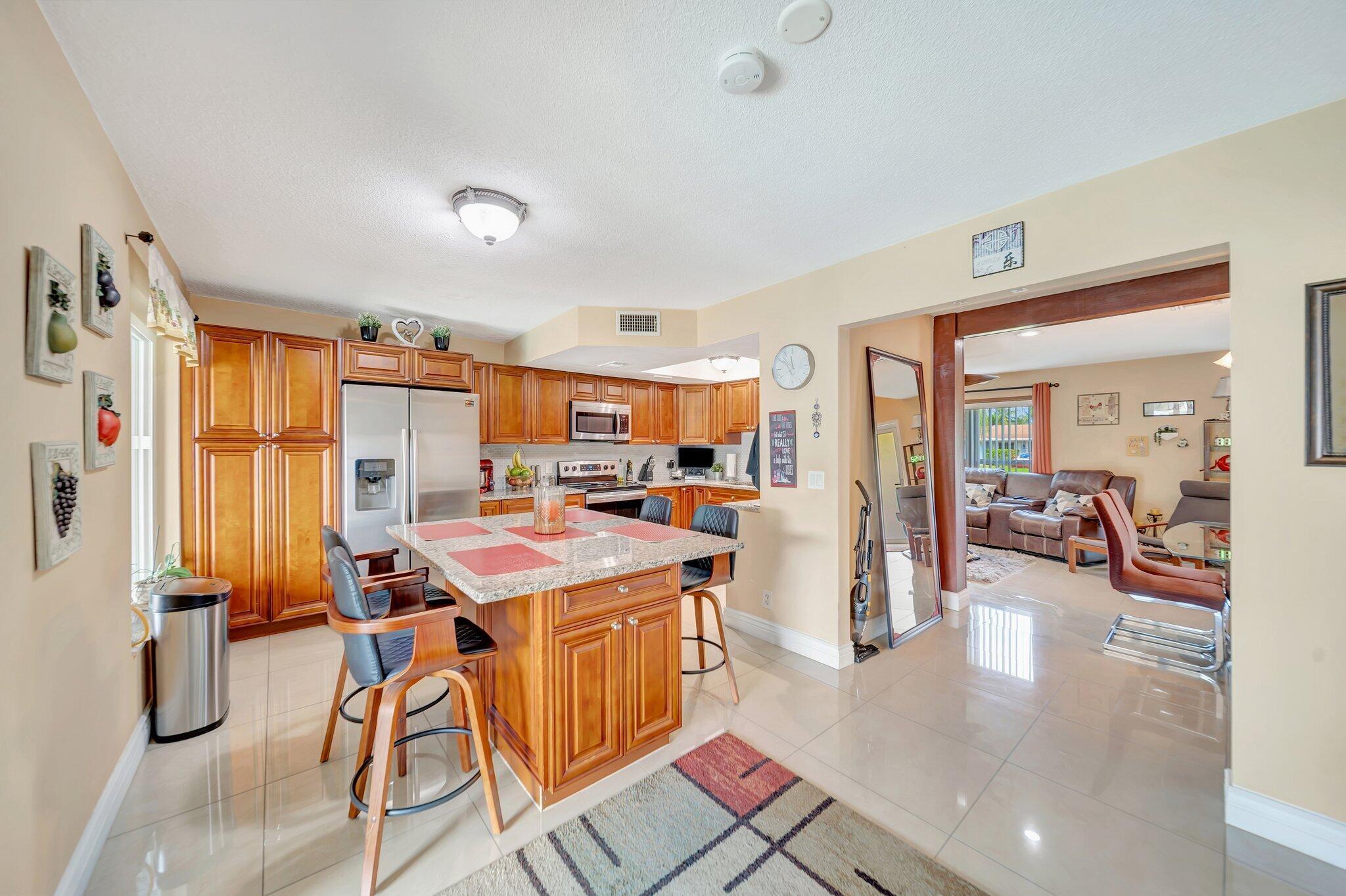 6224 SW 7TH Street, Margate, FL 33068, Margate - Photo 4