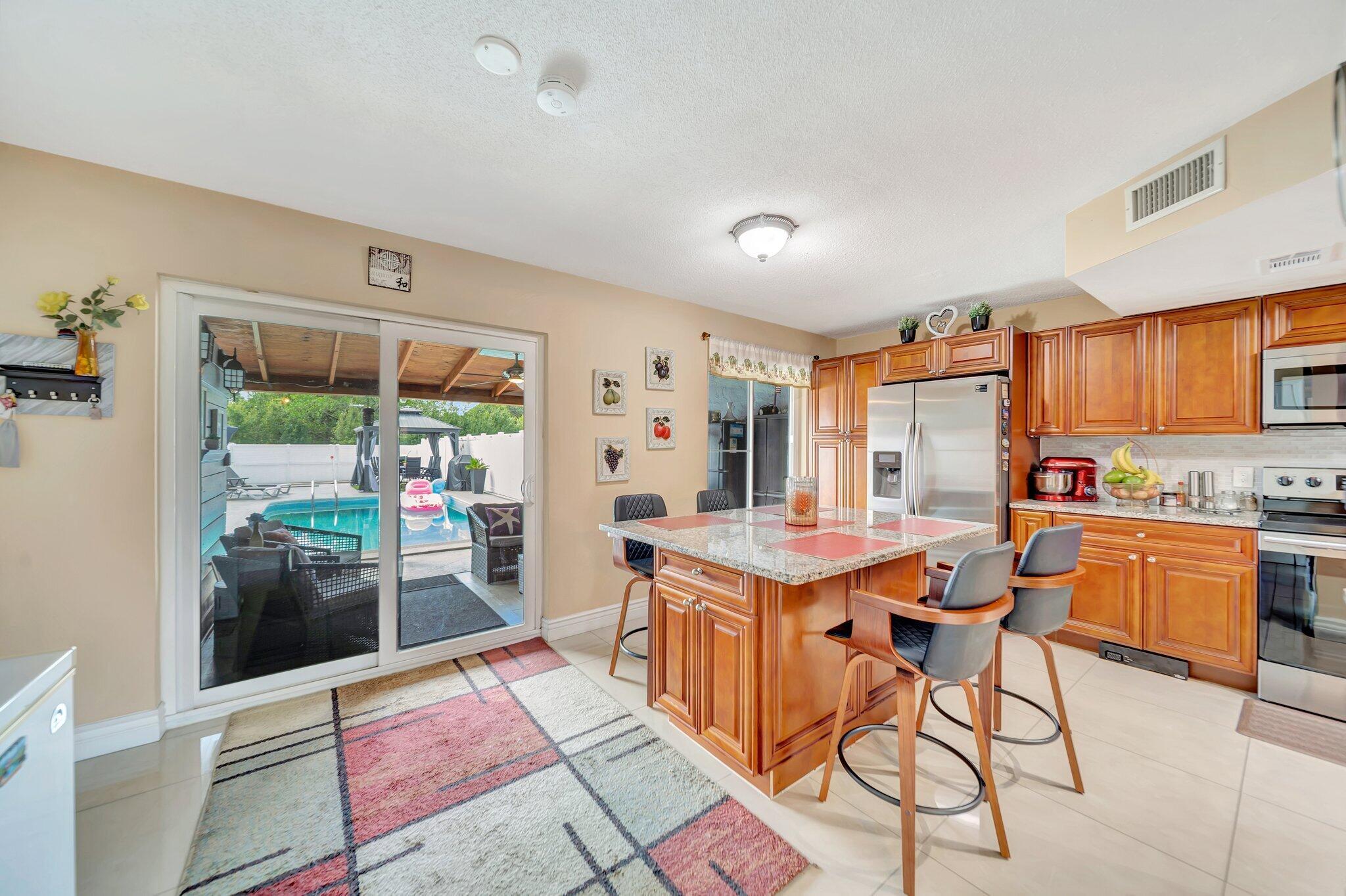 6224 SW 7TH Street, Margate, FL 33068, Margate - Photo 5