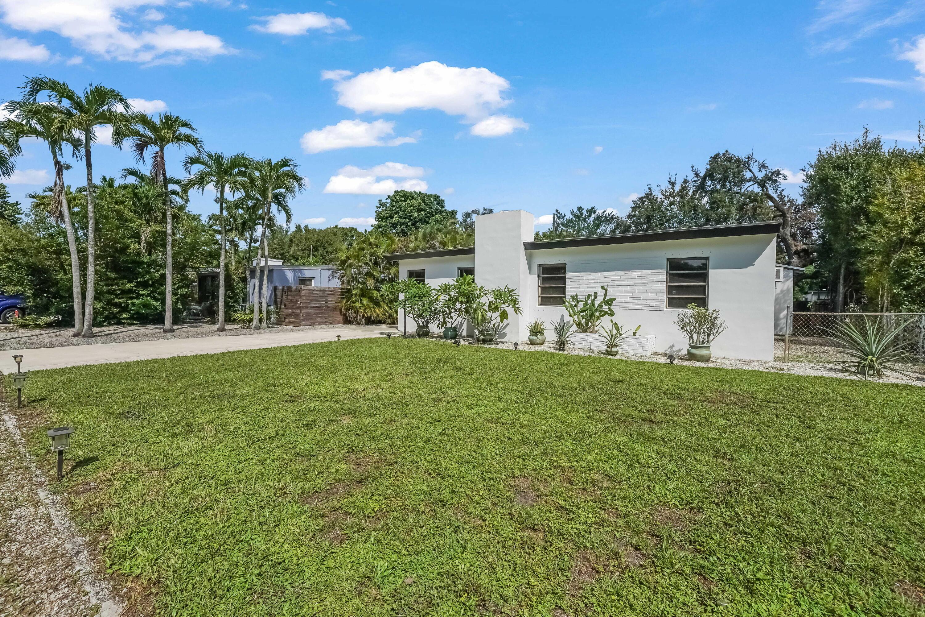 1717 SW 14TH Street, Fort Lauderdale, FL 33312, Fort Lauderdale - Photo 3