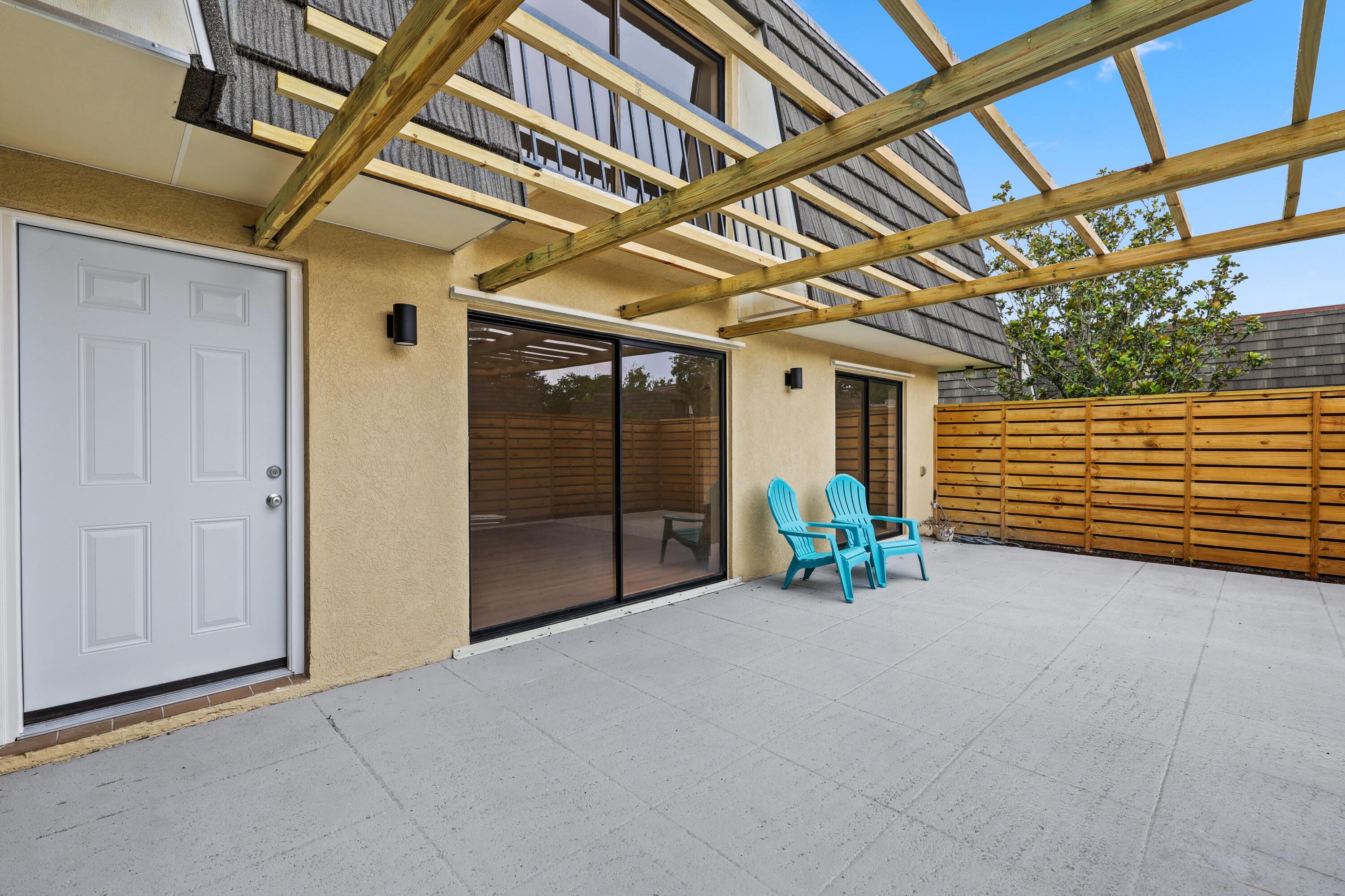 703 7th Terrace, Palm Beach Gardens, FL 33418, Palm Beach Gardens - Photo 3