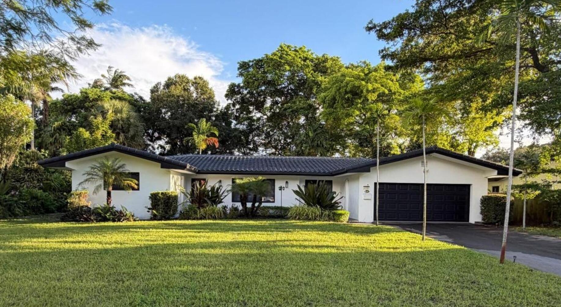 4190 SW 4th Street, Plantation, FL 33317, Plantation