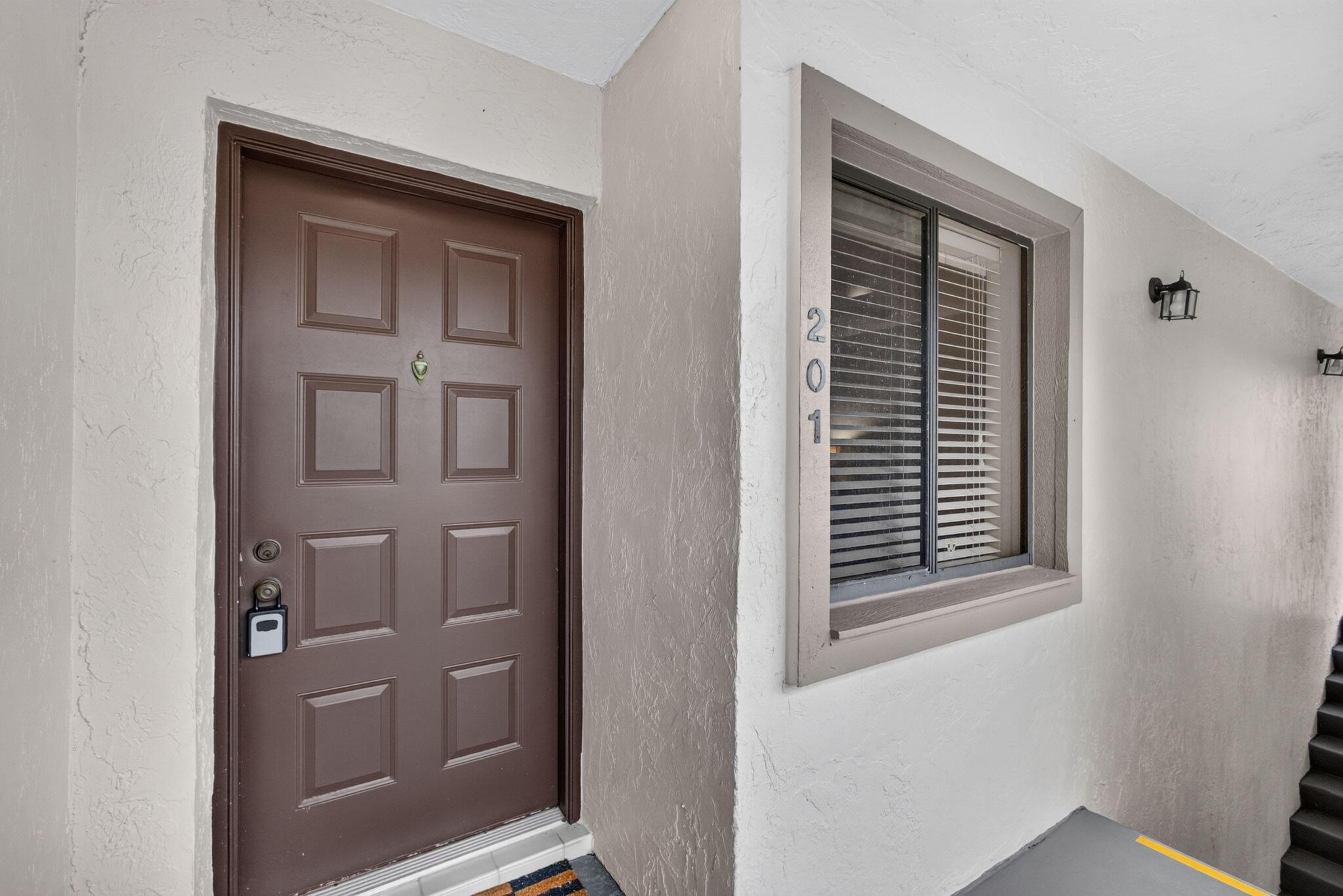 1103 Duncan Circle 201, Palm Beach Gardens, FL 33418, Palm Beach Gardens - Photo 3