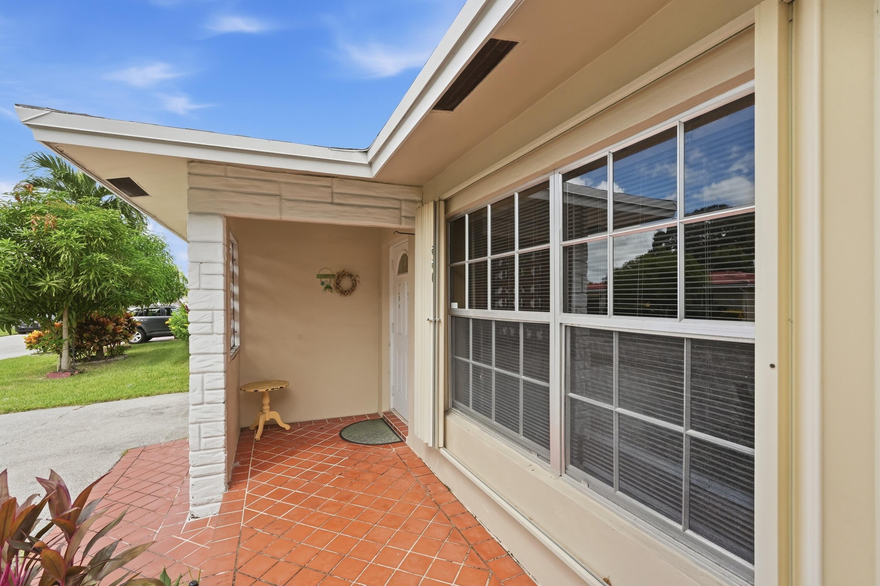 901 NW 48th Place, Pompano Beach, FL 33064, Pompano Beach - Photo 4
