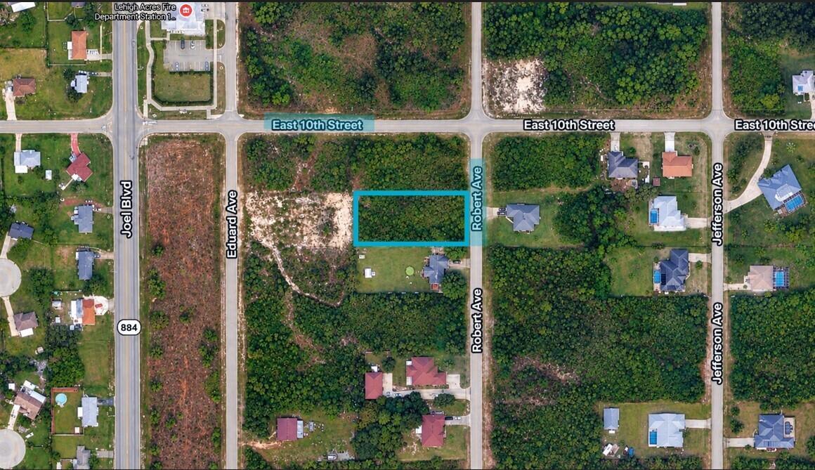 921 ROBERT Avenue, Lehigh Acres, FL 33936, Lehigh Acres - Photo 5