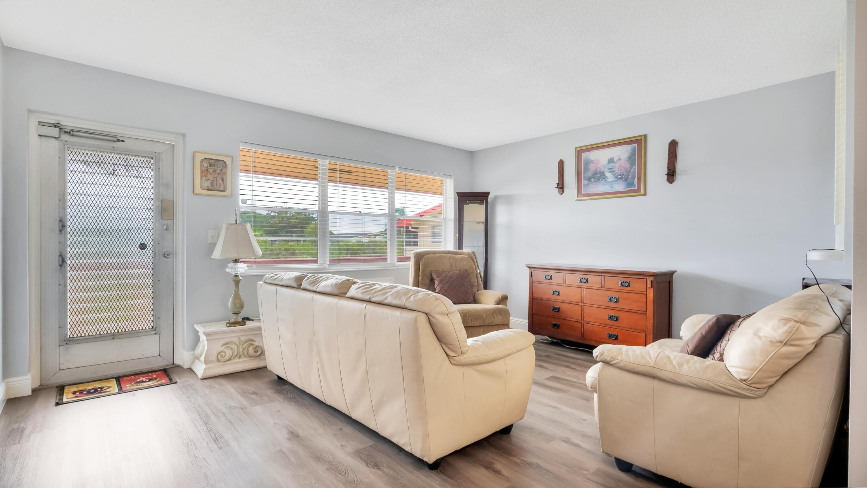 16 ANDOVER A A, West Palm Beach, FL 33417, West Palm Beach