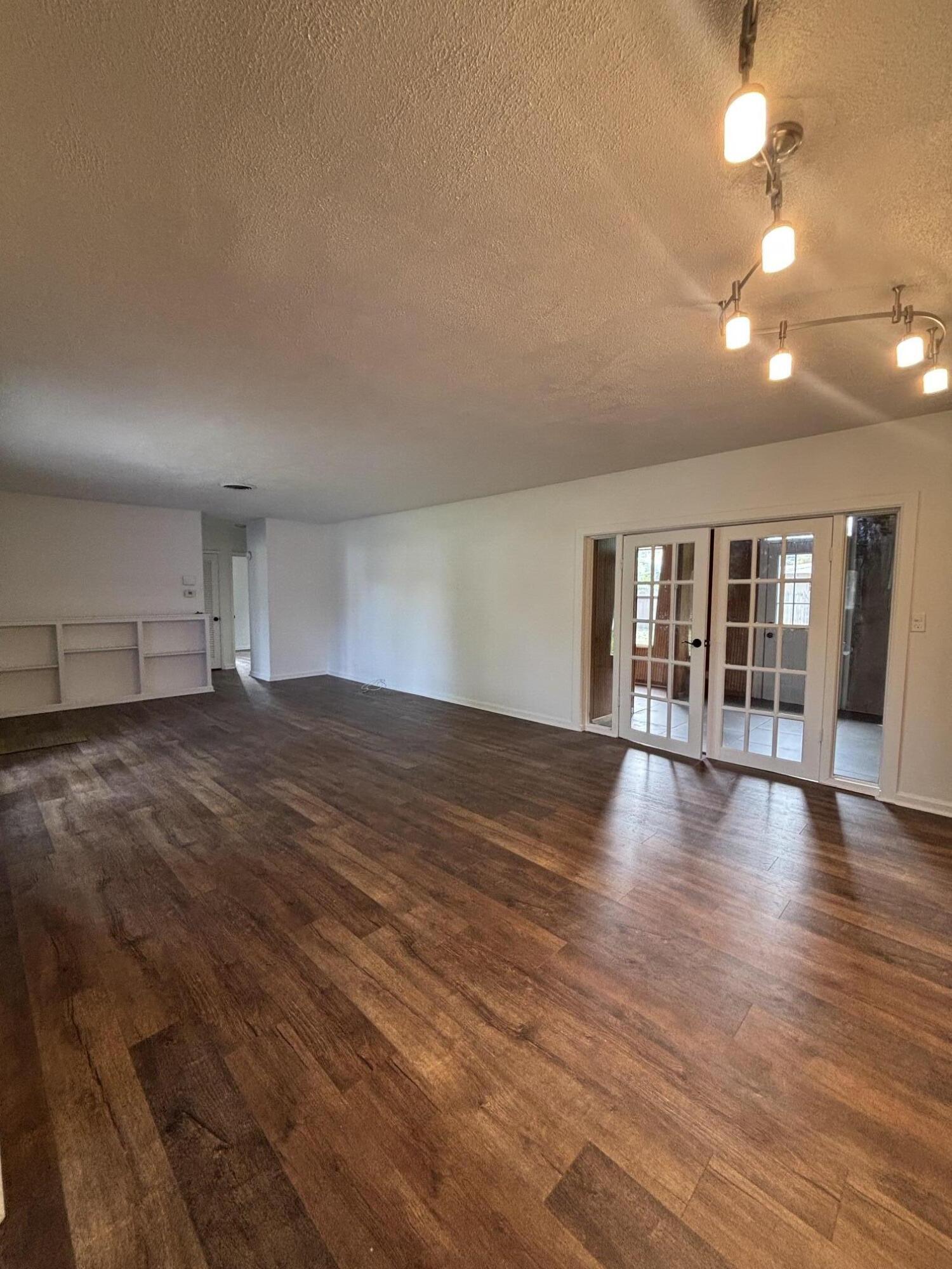 1541 BONAIR Street, Clearwater, FL 33755, Clearwater - Photo 3