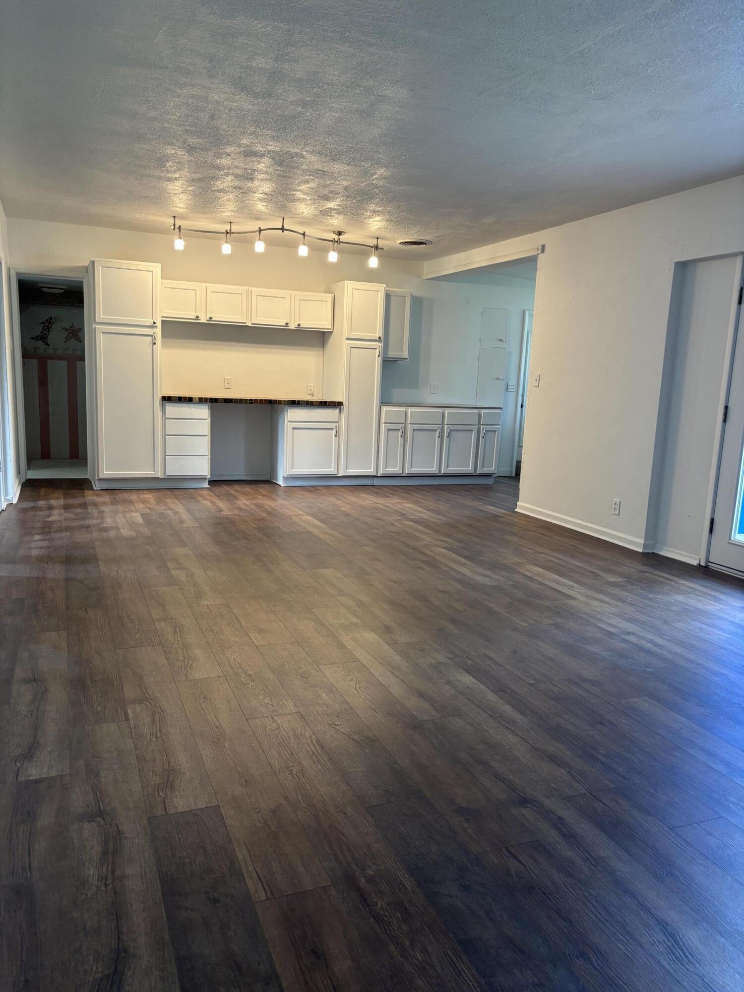 1541 BONAIR Street, Clearwater, FL 33755, Clearwater - Photo 4