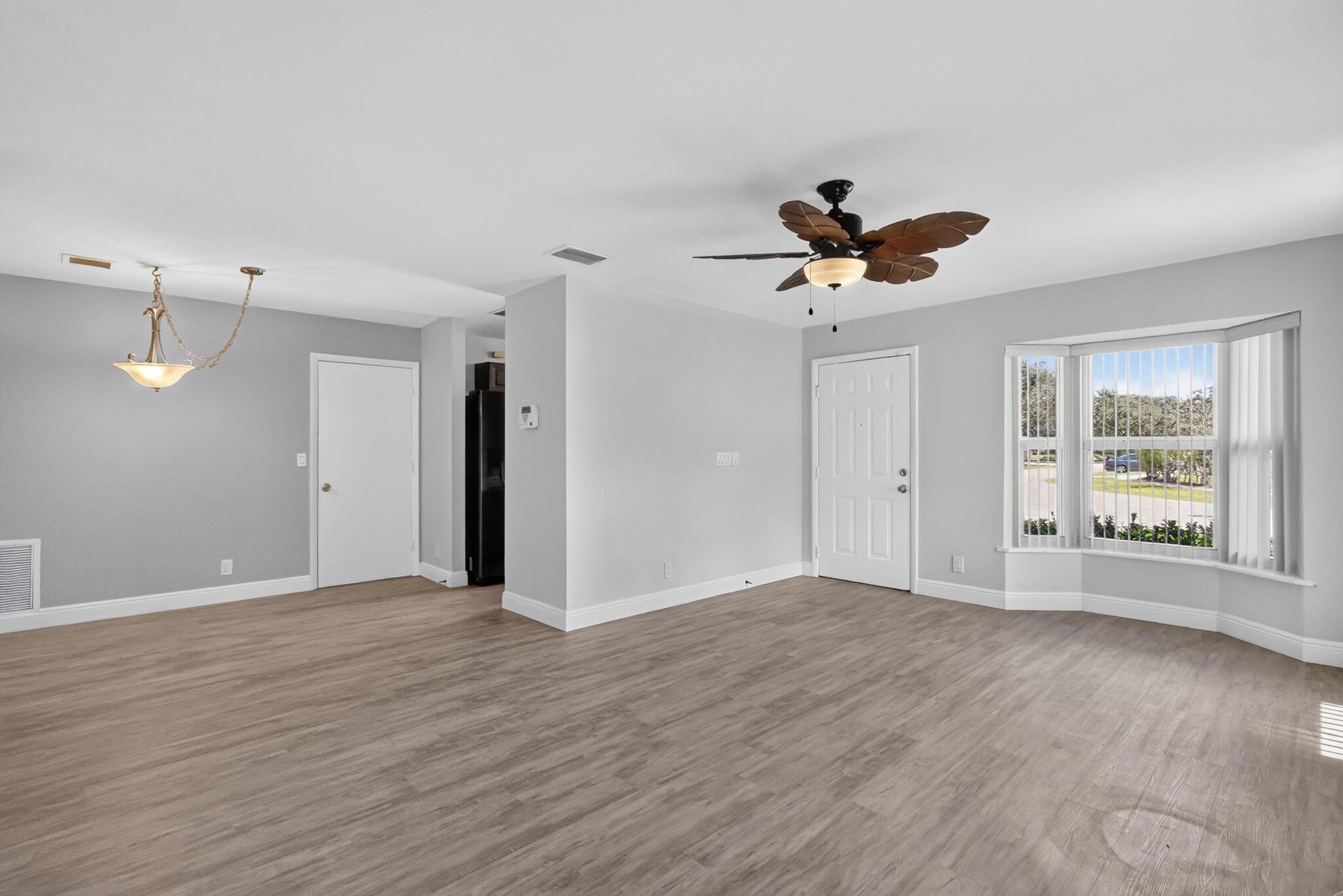 10468 Boynton Pl Circle, Boynton Beach, FL 33437, Boynton Beach - Photo 4